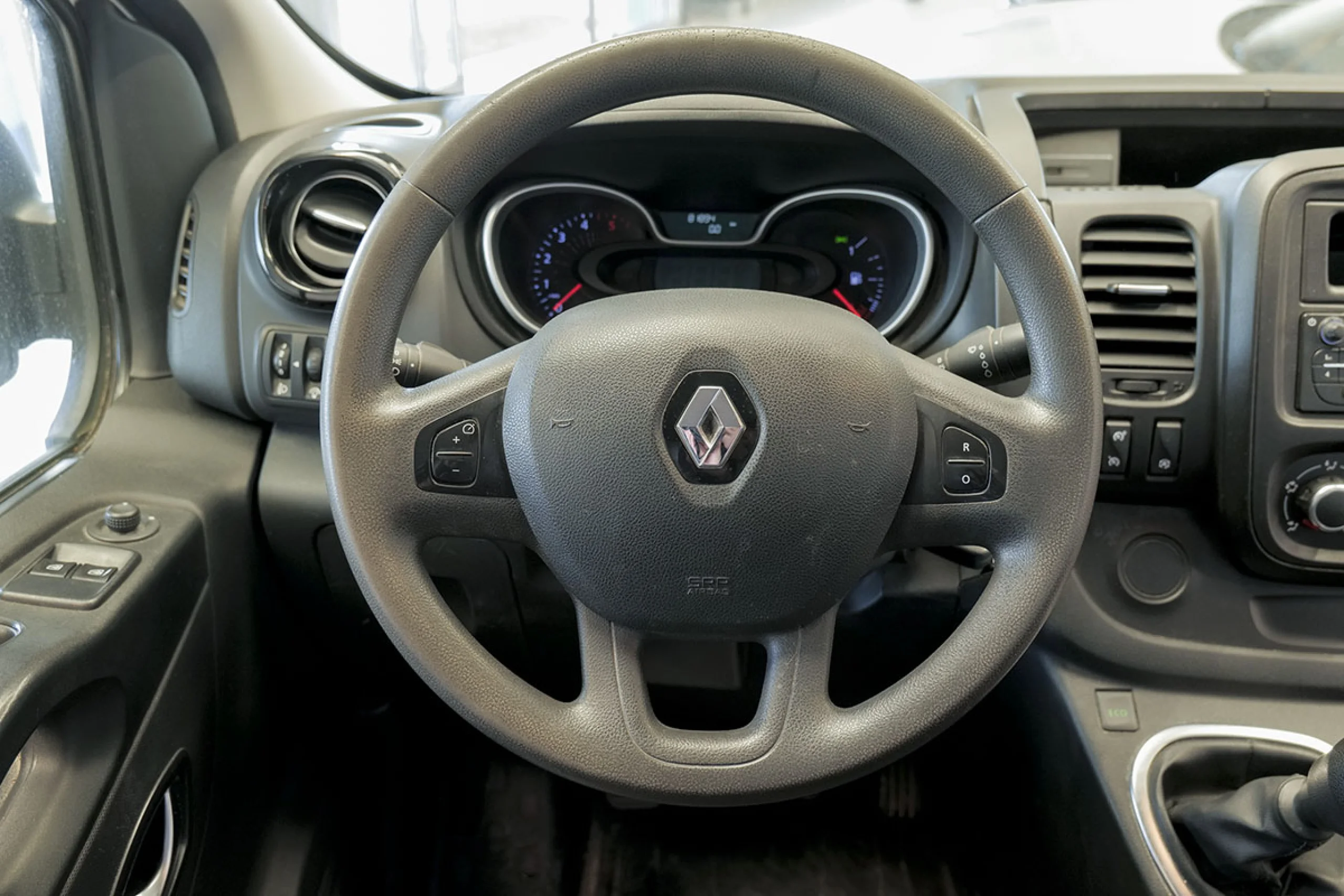 Renault Trafic Furgon 29 L2H1 Energy BluedCi 88 kW - Foto 21