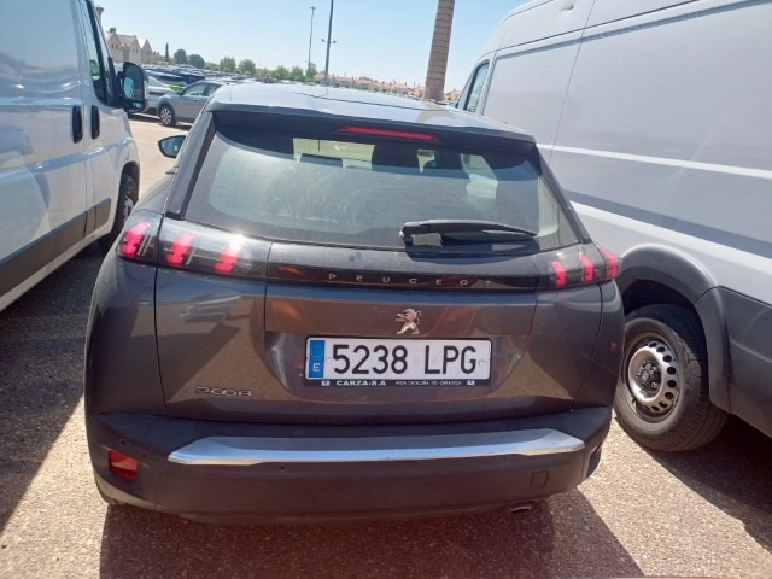 Peugeot 2008 Active Pack BlueHDI 81kW (110CV) - Foto 5