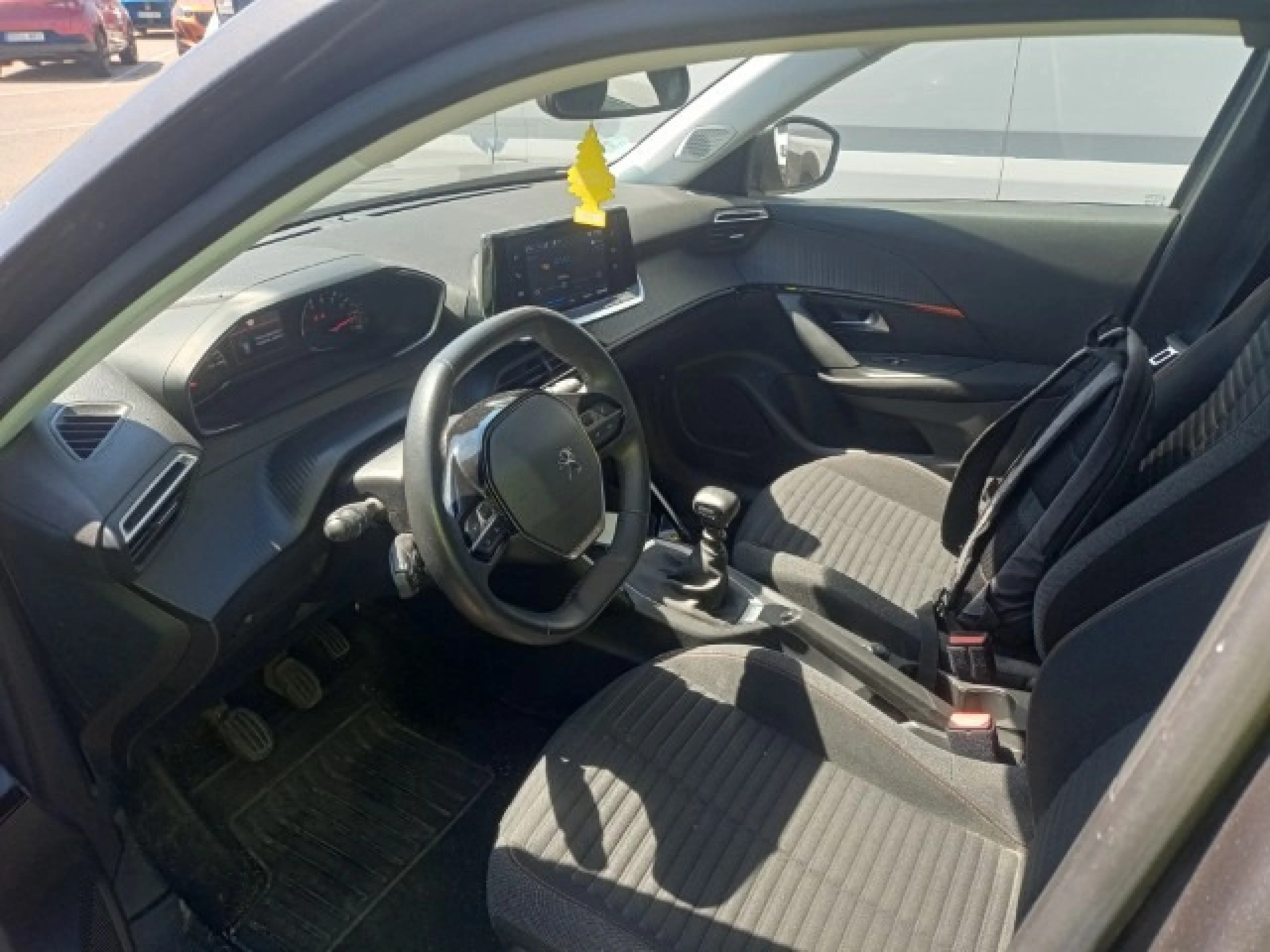 Peugeot 2008 Active Pack BlueHDI 81kW (110CV) - Foto 7