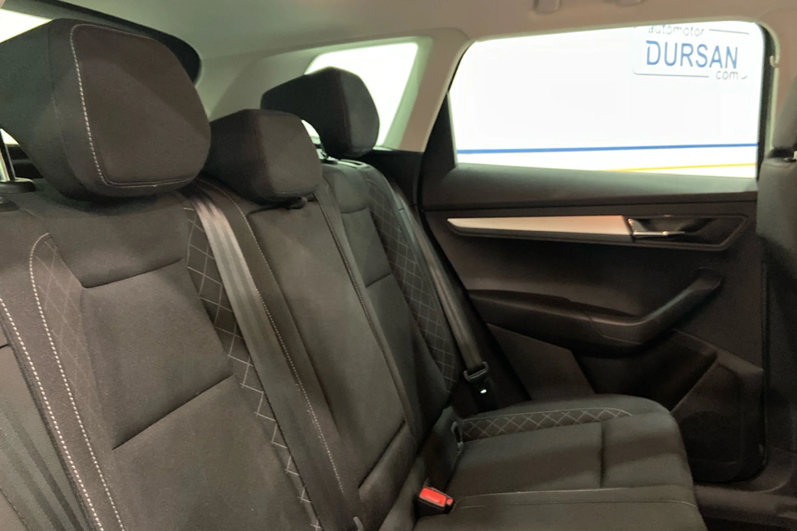 Skoda Karoq 2.0 TDI 85kW 115CV DSG Ambition - Foto 14