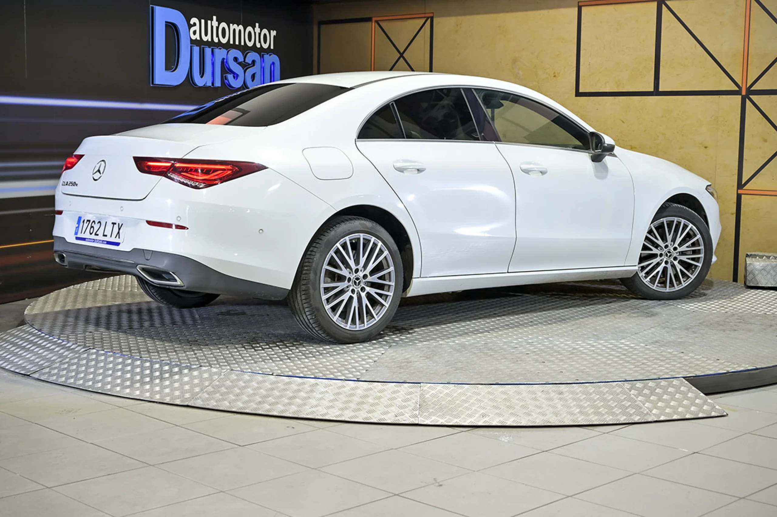 Mercedes-Benz CLA 250 MERCEDES-BENZ CLA CLA 250 e - Foto 5