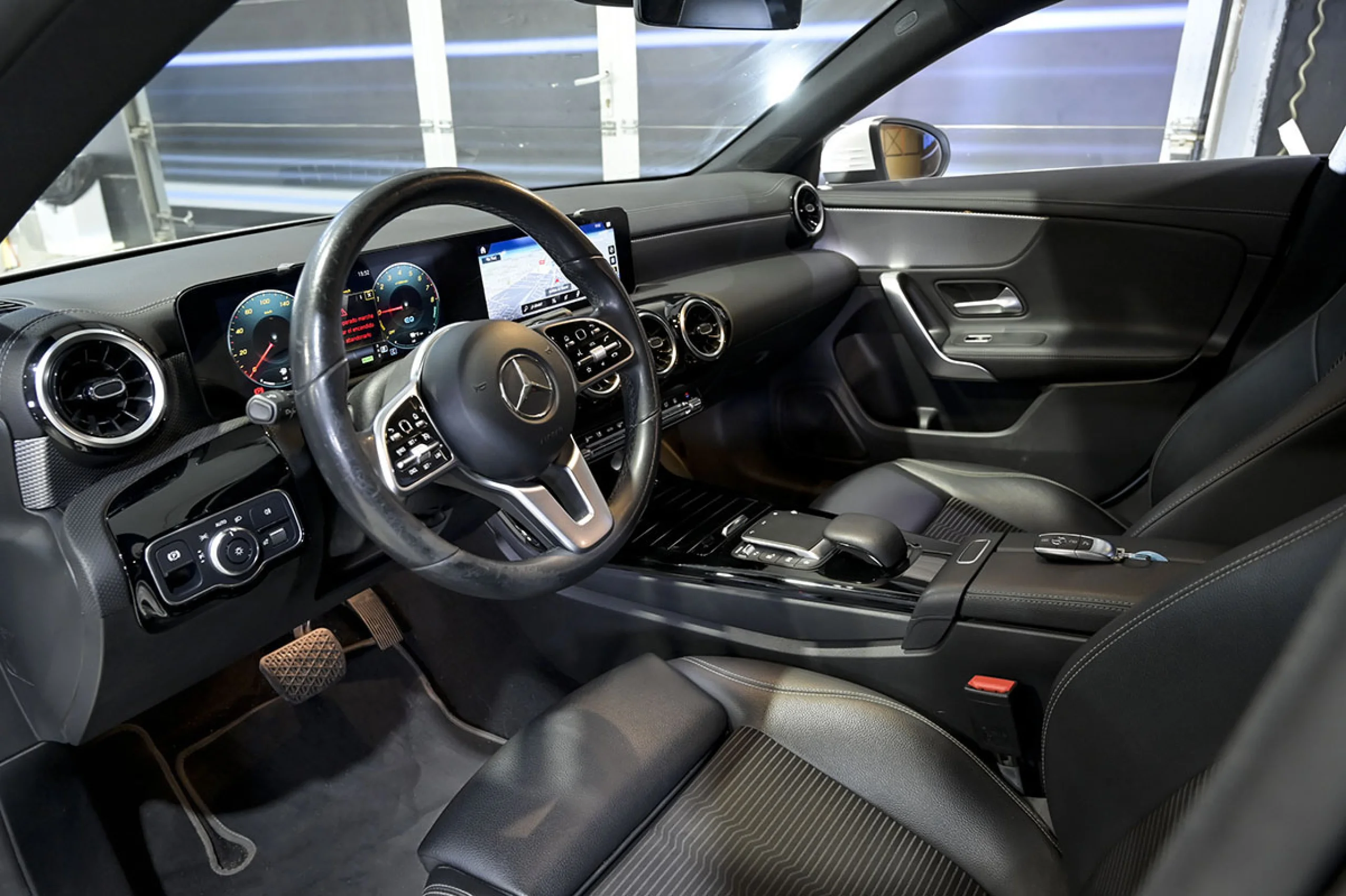 Mercedes-Benz CLA 250 MERCEDES-BENZ CLA CLA 250 e - Foto 6