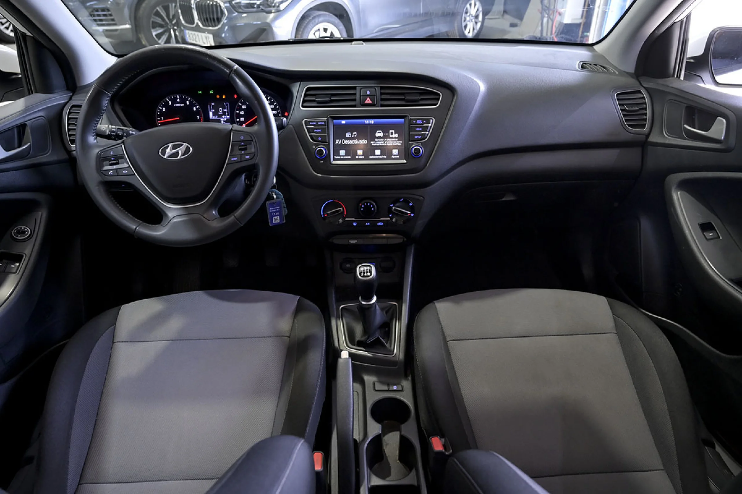 Hyundai I20 1.2 MPI 55kW 75CV Essence - Foto 8