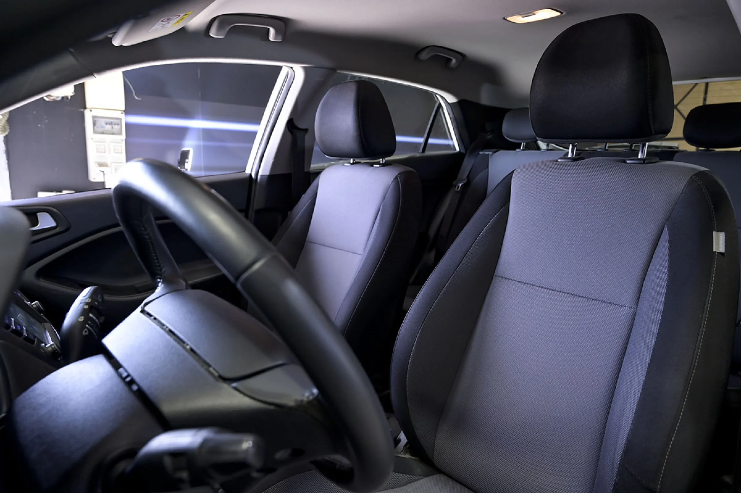 Hyundai I20 1.2 MPI 55kW 75CV Essence - Foto 9