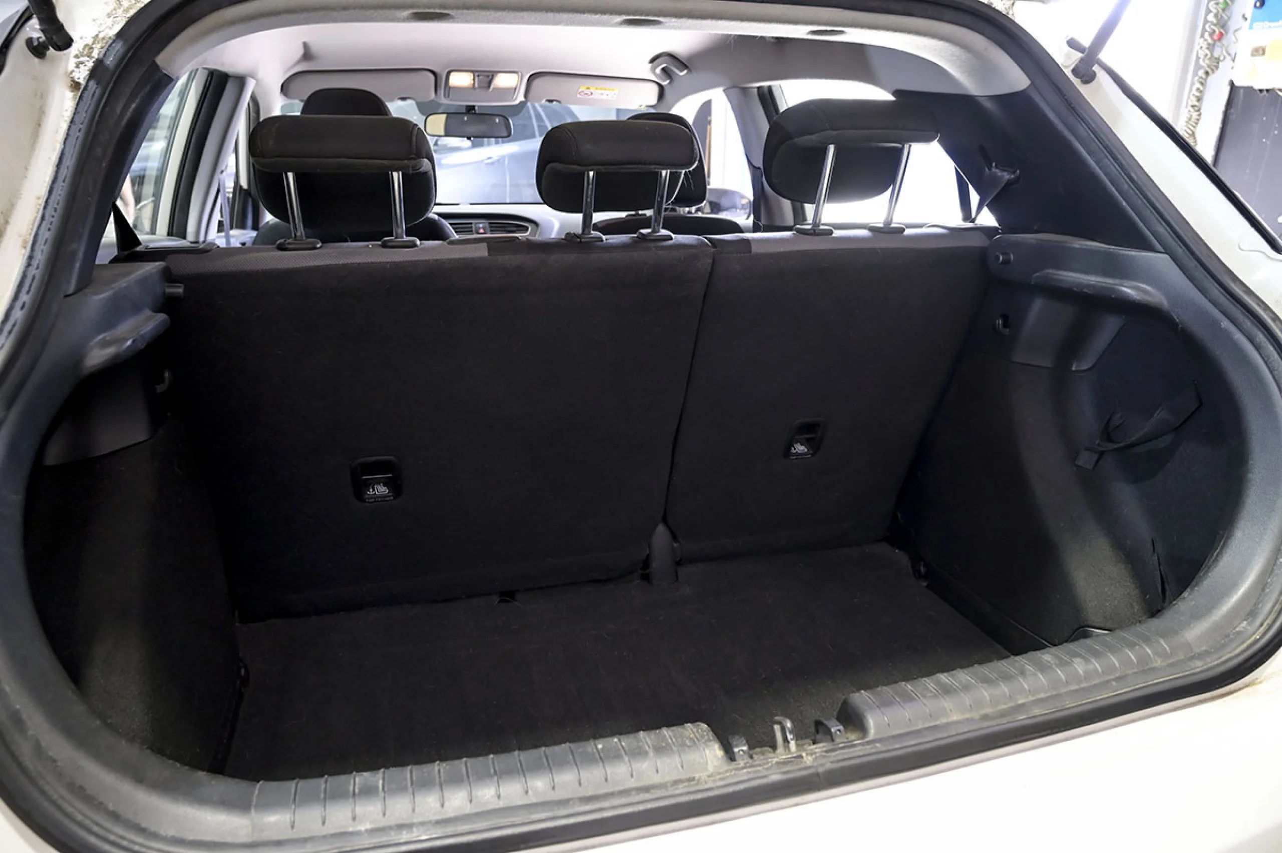 Hyundai I20 1.2 MPI 55kW 75CV Essence - Foto 12