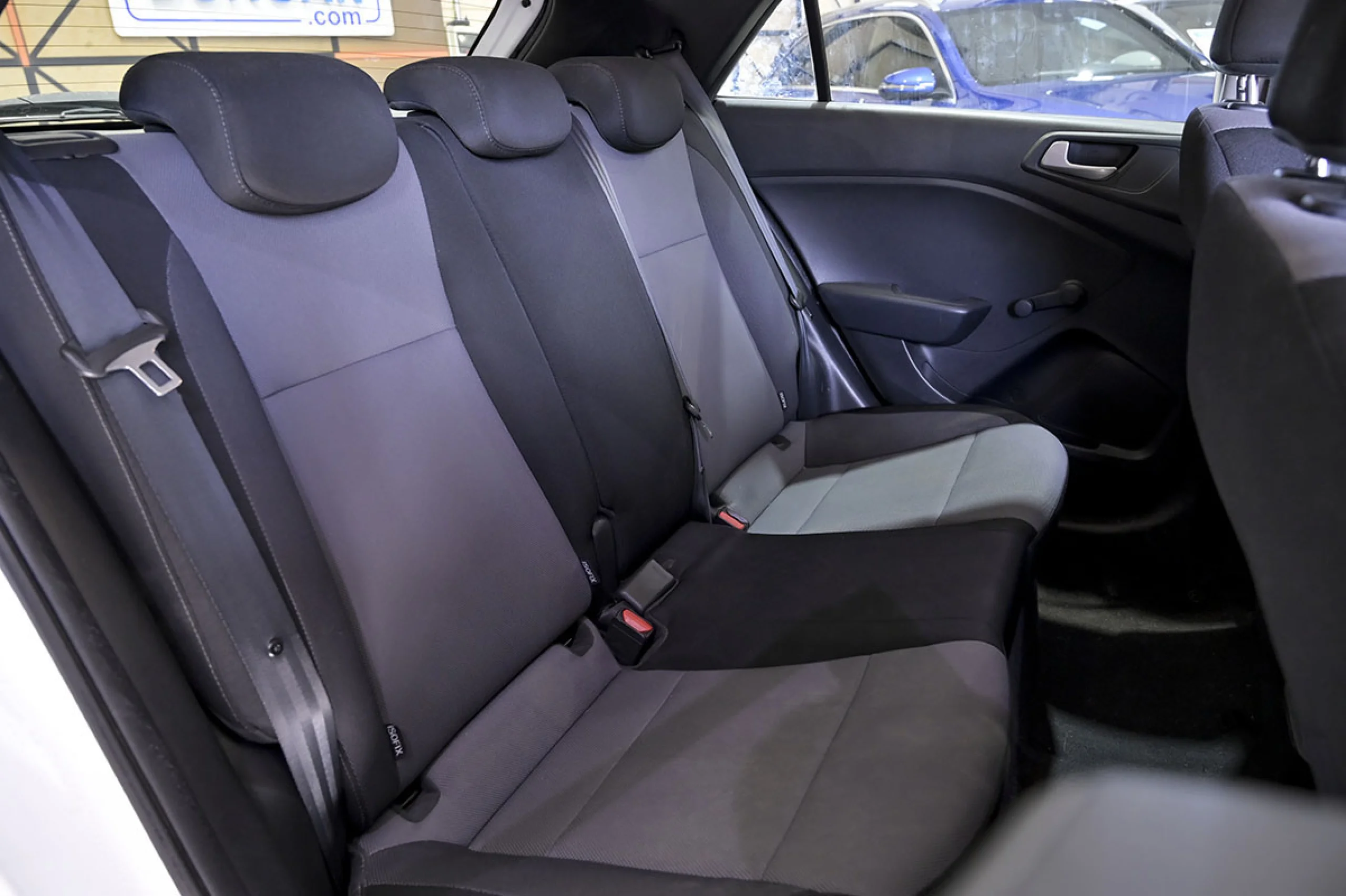 Hyundai I20 1.2 MPI 55kW 75CV Essence - Foto 17