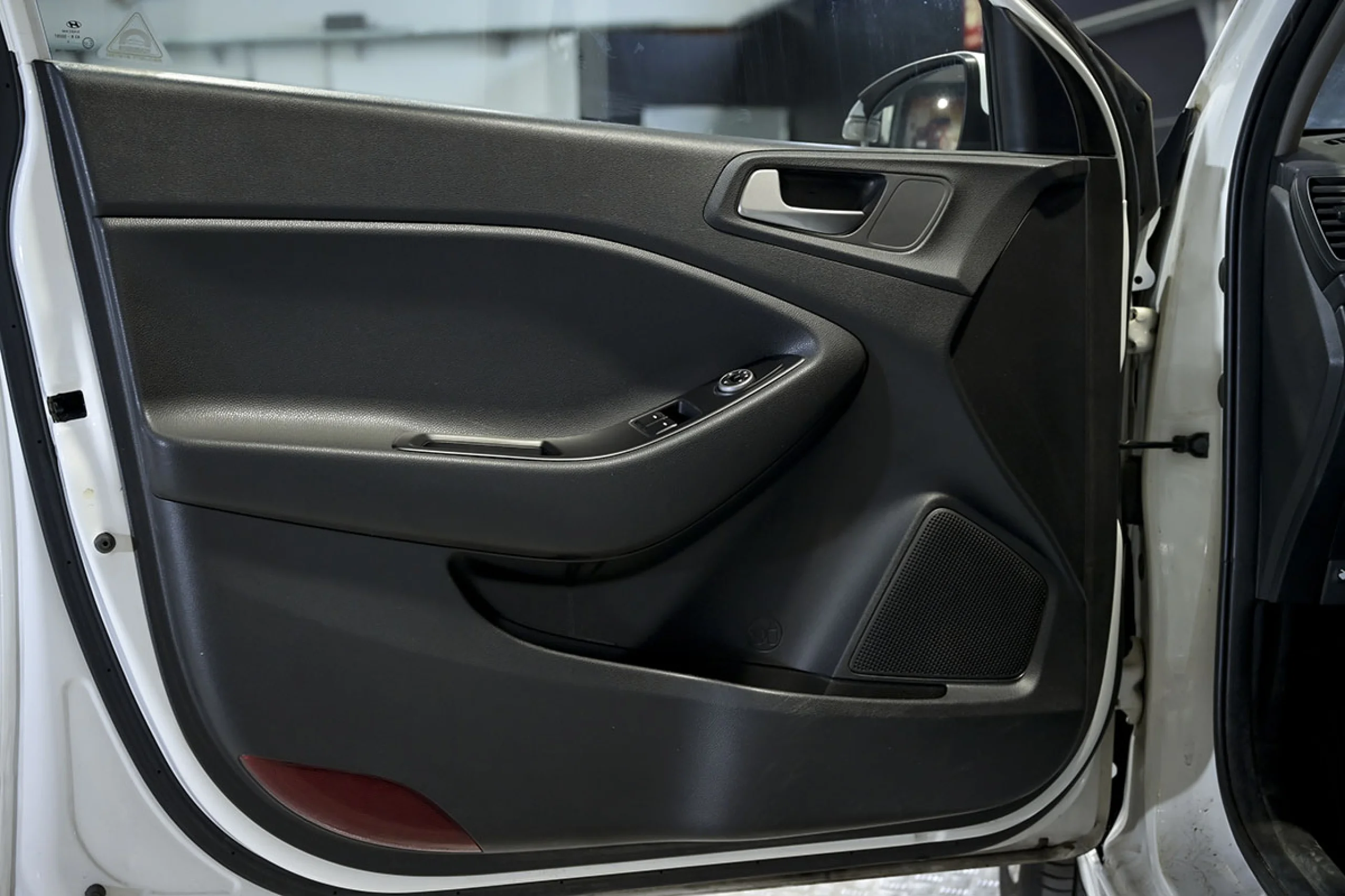 Hyundai I20 1.2 MPI 55kW 75CV Essence - Foto 20