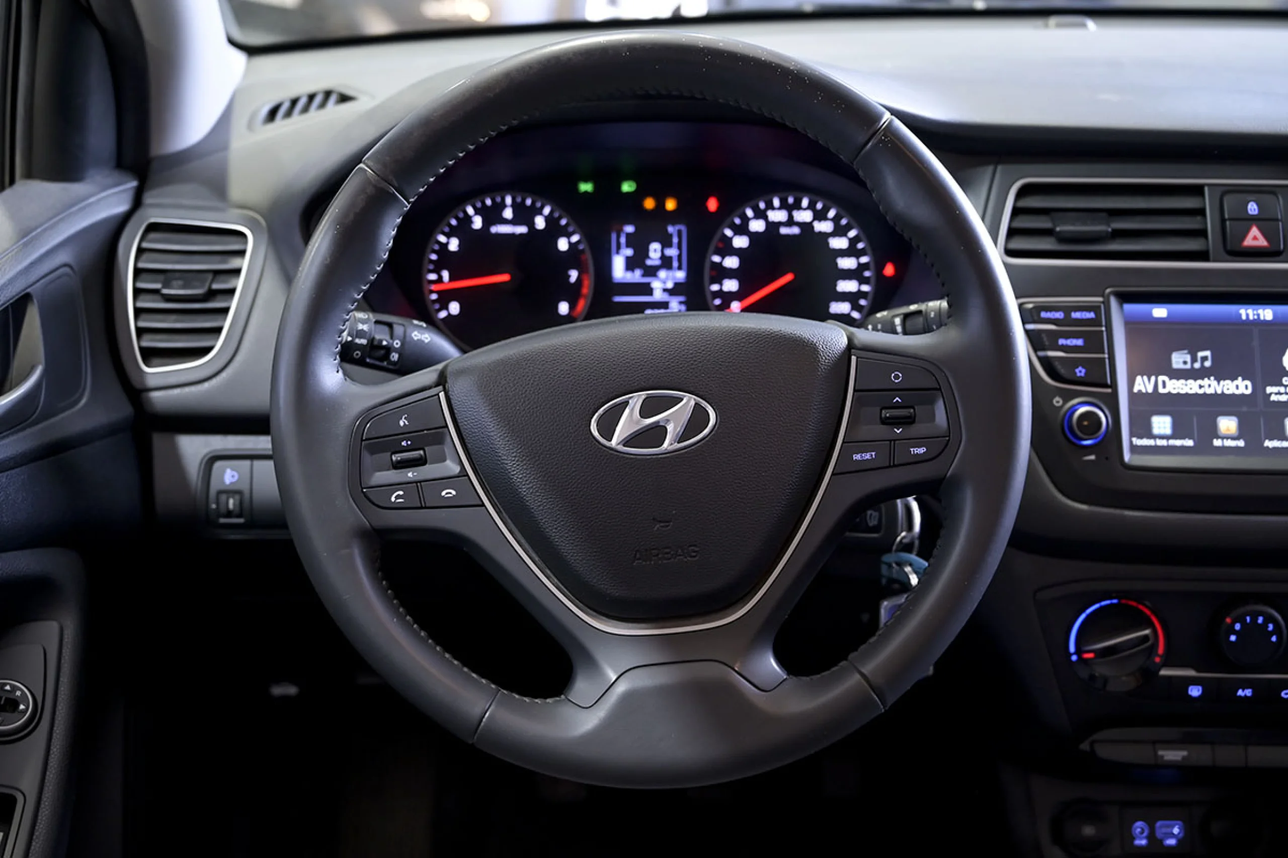 Hyundai I20 1.2 MPI 55kW 75CV Essence - Foto 23