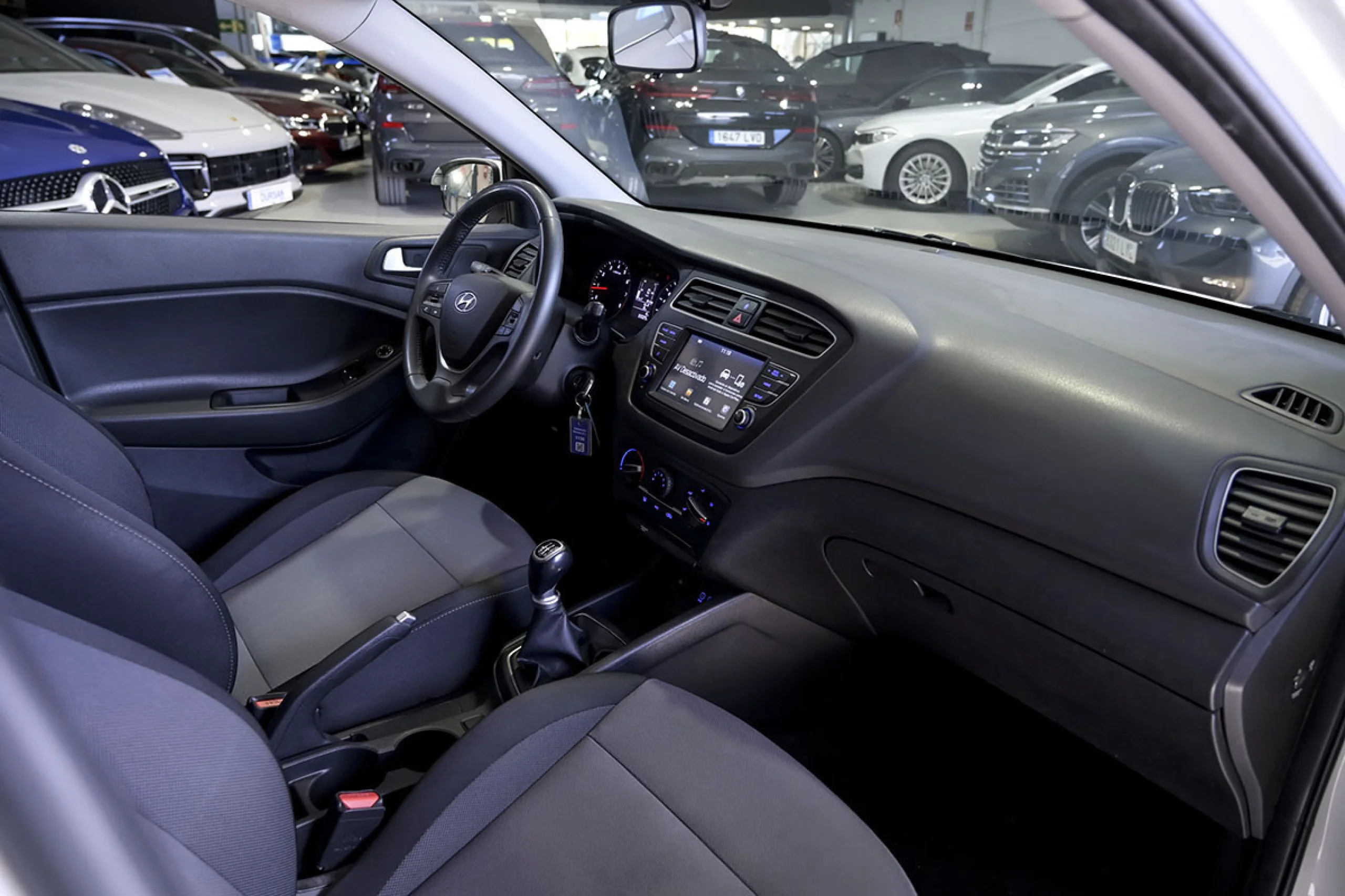 Hyundai I20 1.2 MPI 55kW 75CV Essence - Foto 30