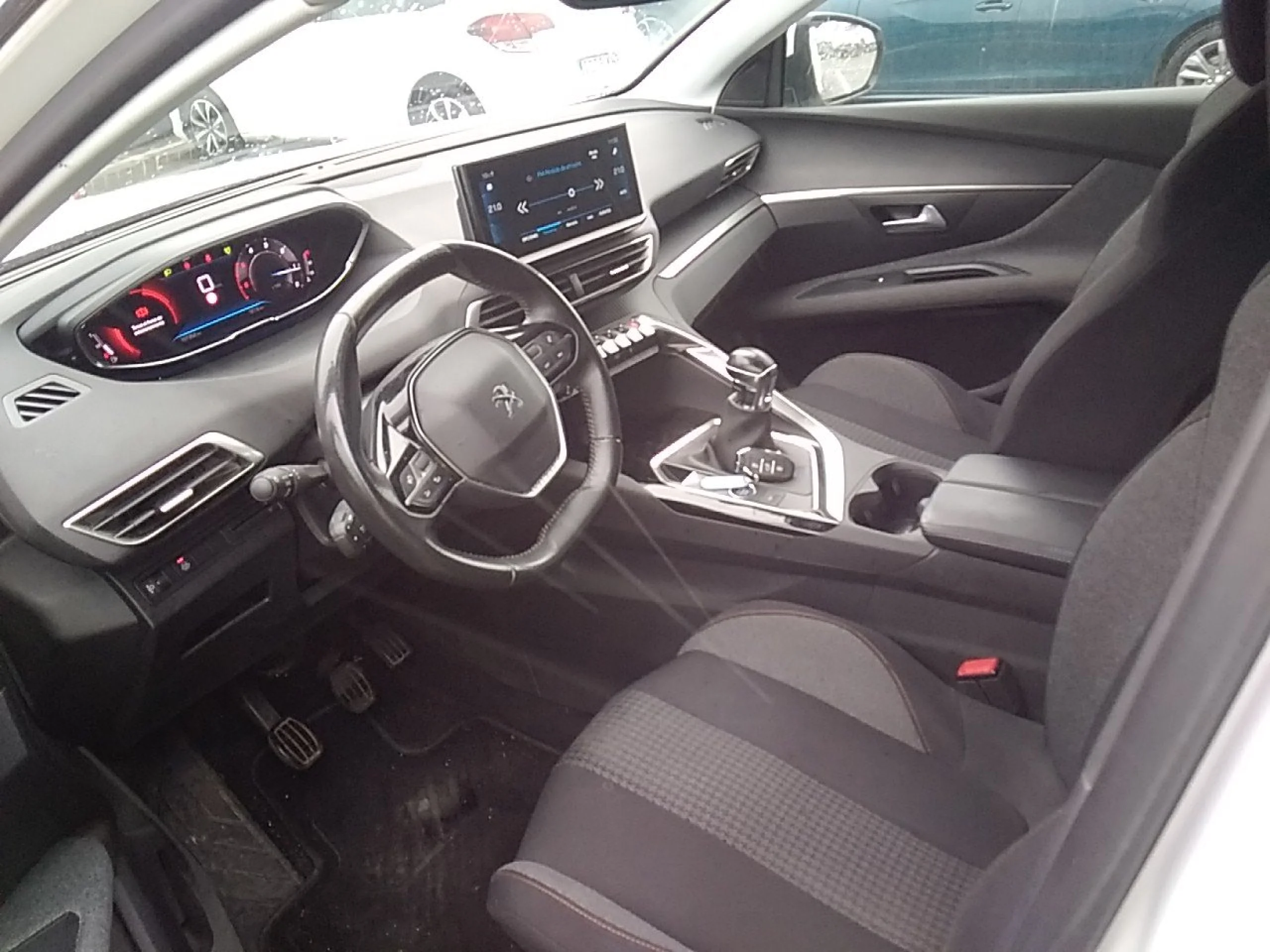 Peugeot 3008 1.5 BlueHDi 96kW (130CV) S&amp;S Active Pack - Foto 7