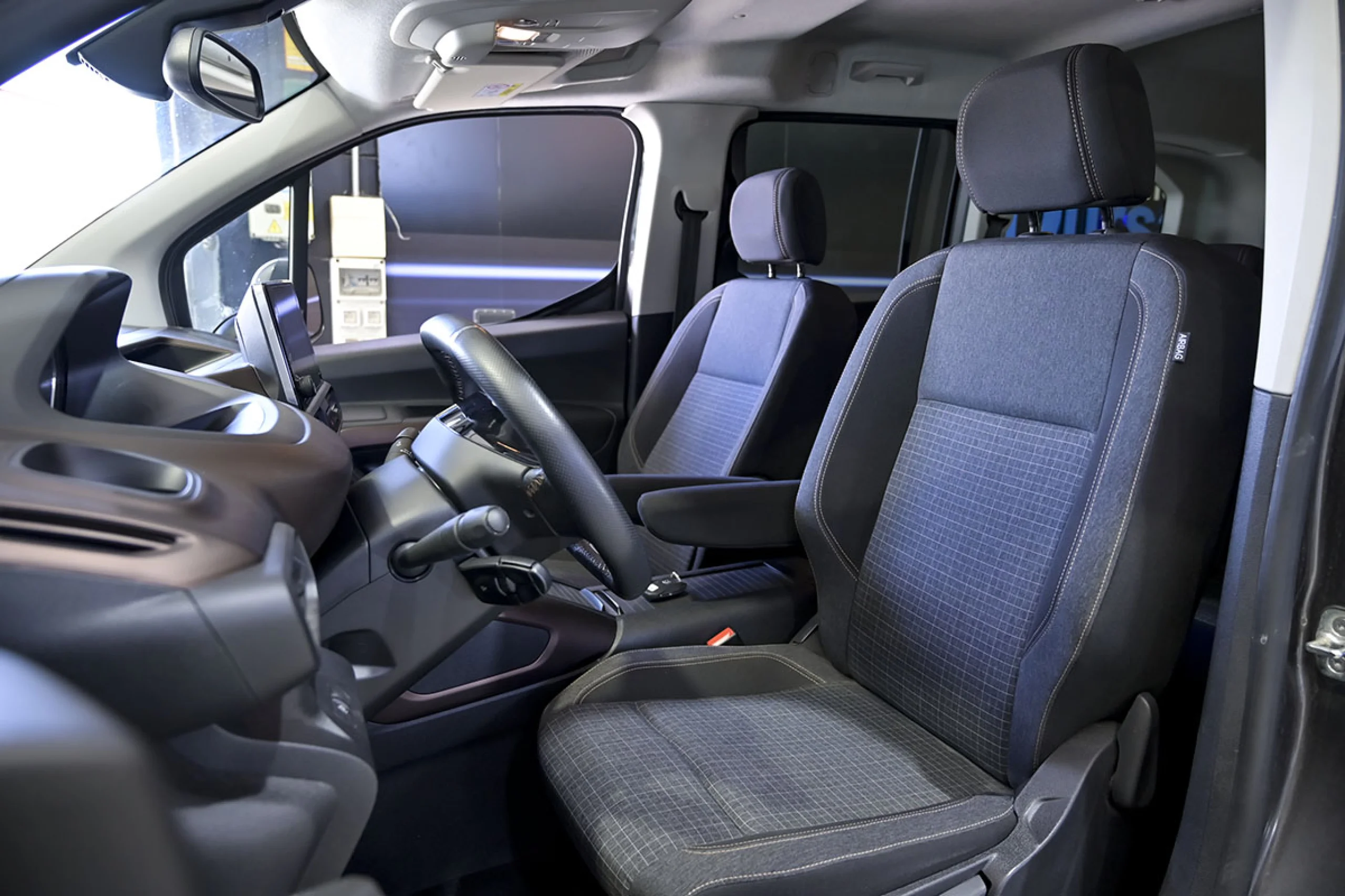 Peugeot Rifter GT Long BlueHDi 96kW - Foto 9