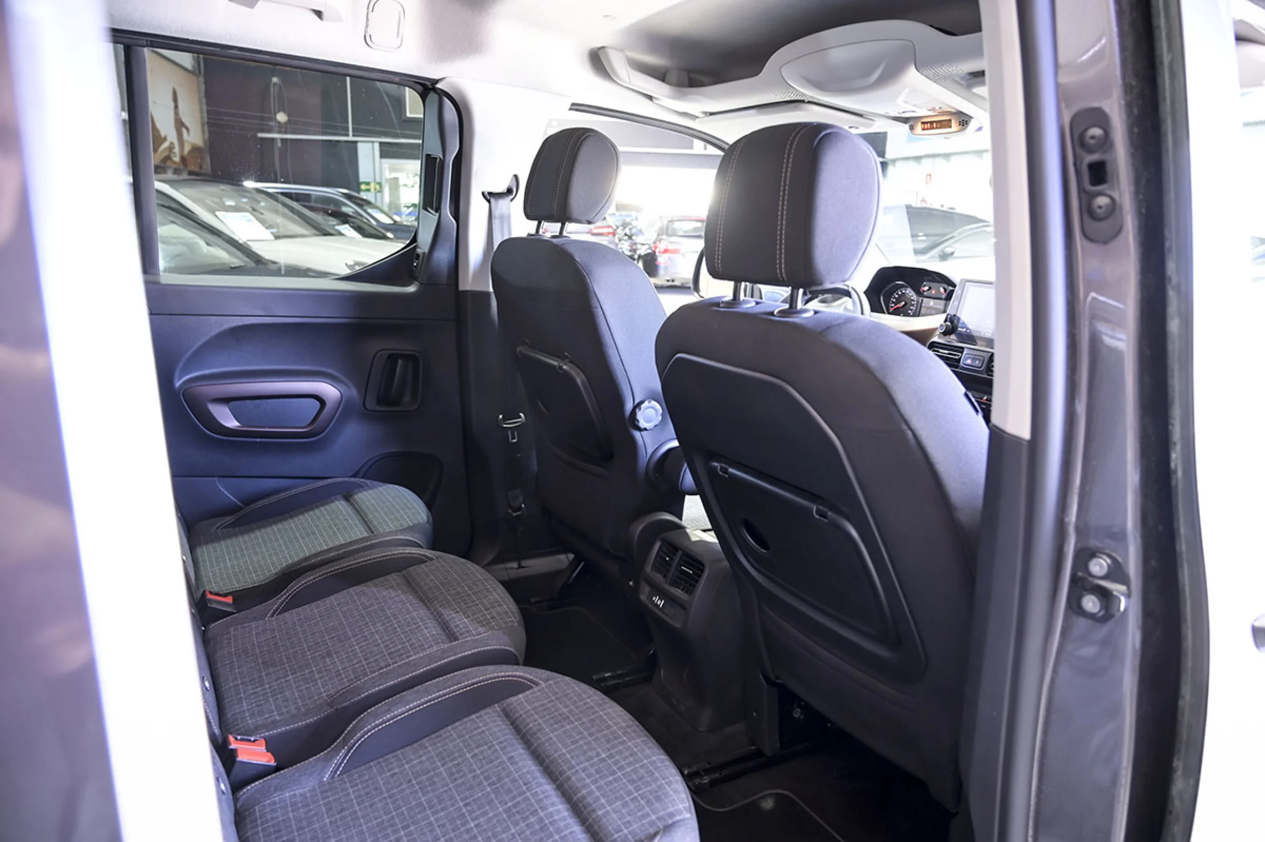 Peugeot Rifter GT Long BlueHDi 96kW - Foto 15