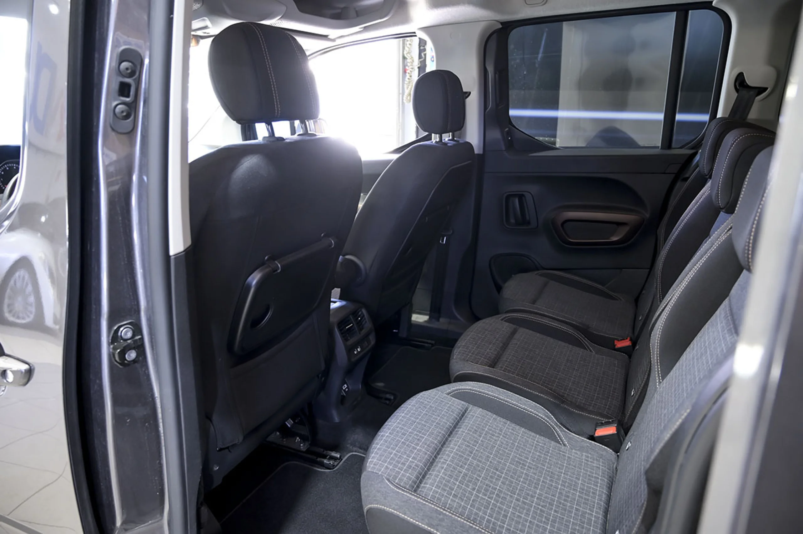 Peugeot Rifter GT Long BlueHDi 96kW - Foto 16