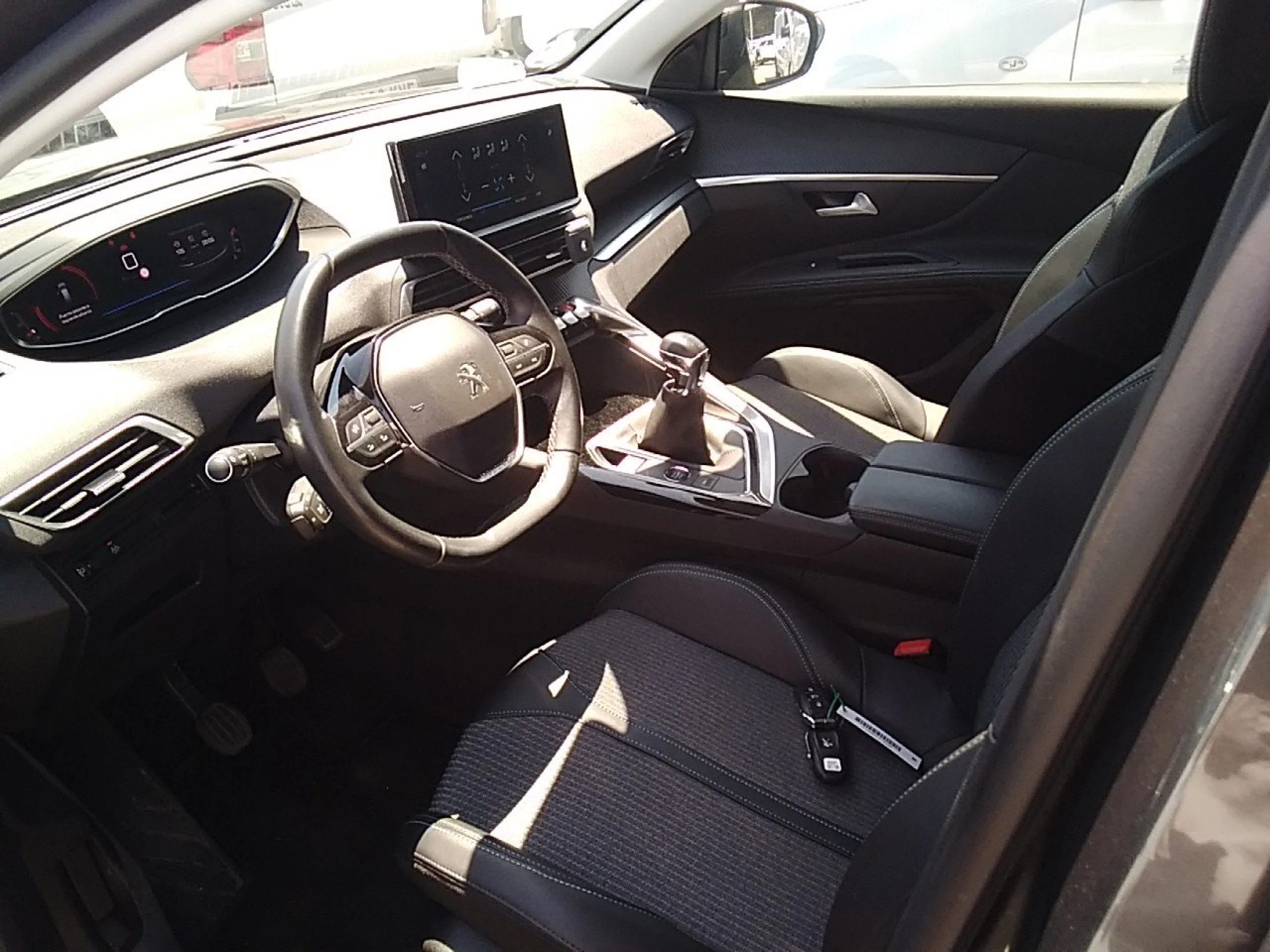 Peugeot 5008 1.5 BlueHDi 96kW (130CV) S&amp;S Allure - Foto 7