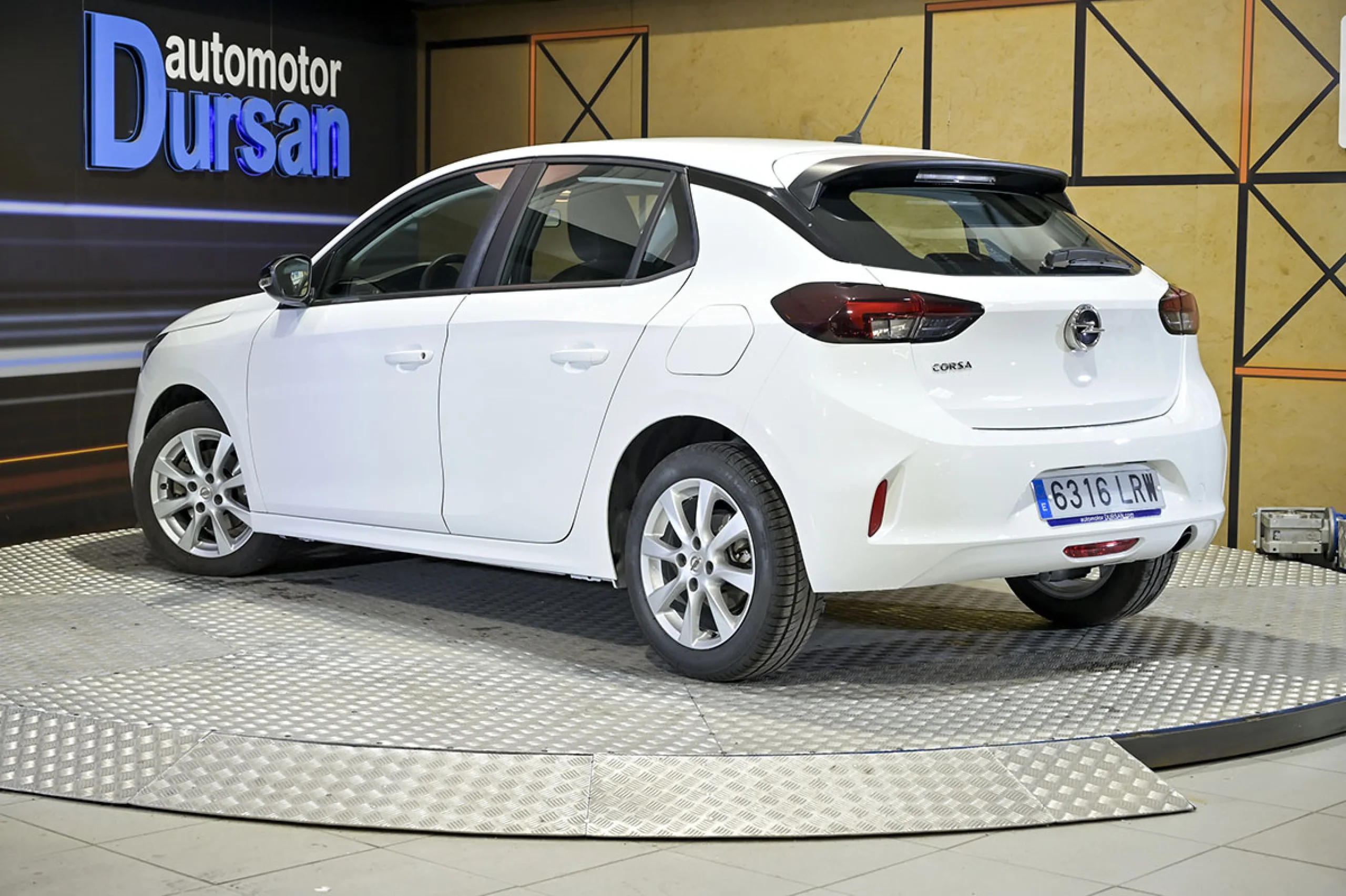 Opel Corsa 1.5D DT 74kW 100CV Edition - Foto 4