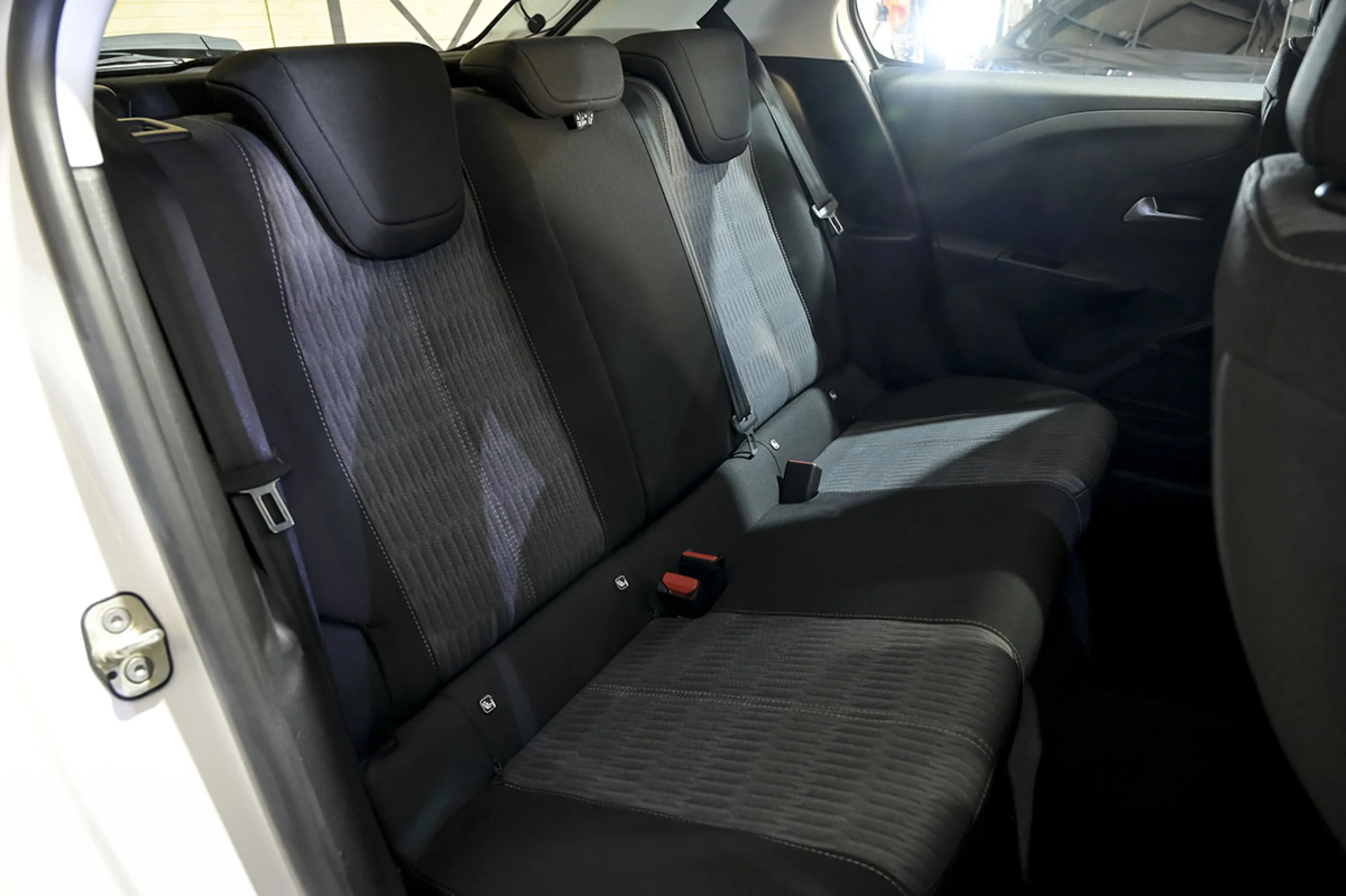 Opel Corsa 1.5D DT 74kW 100CV Edition - Foto 16