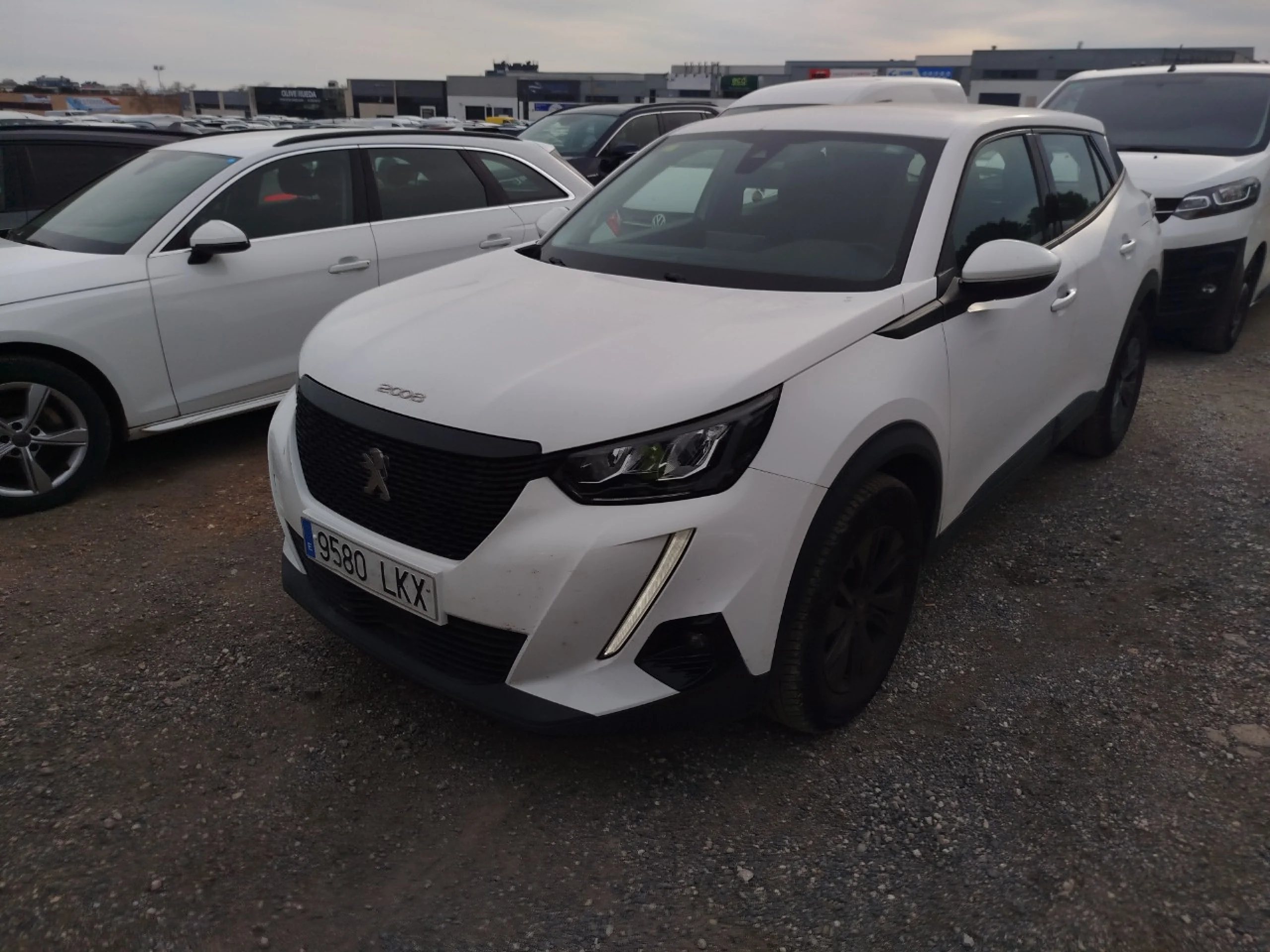 Peugeot 2008 Active Puretech 100 S&amp;S BVM6 - Foto 1