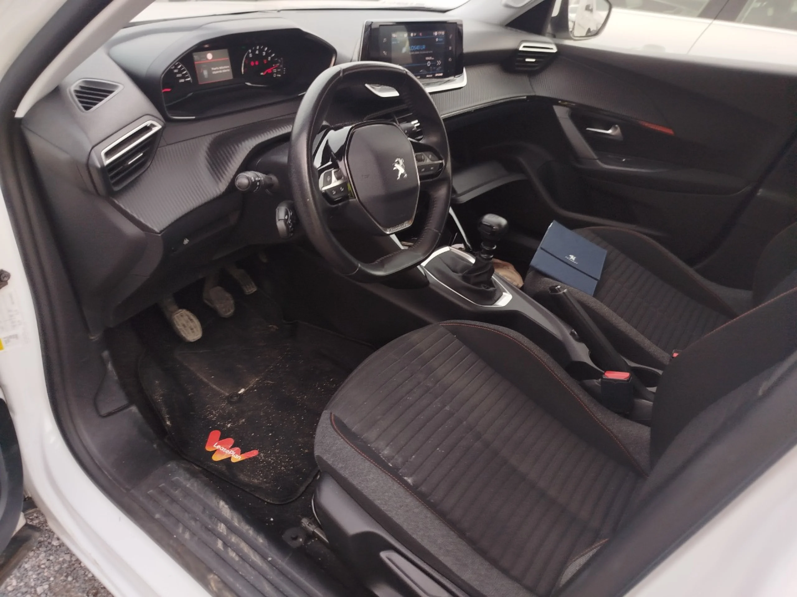 Peugeot 2008 Active Puretech 100 S&amp;S BVM6 - Foto 7