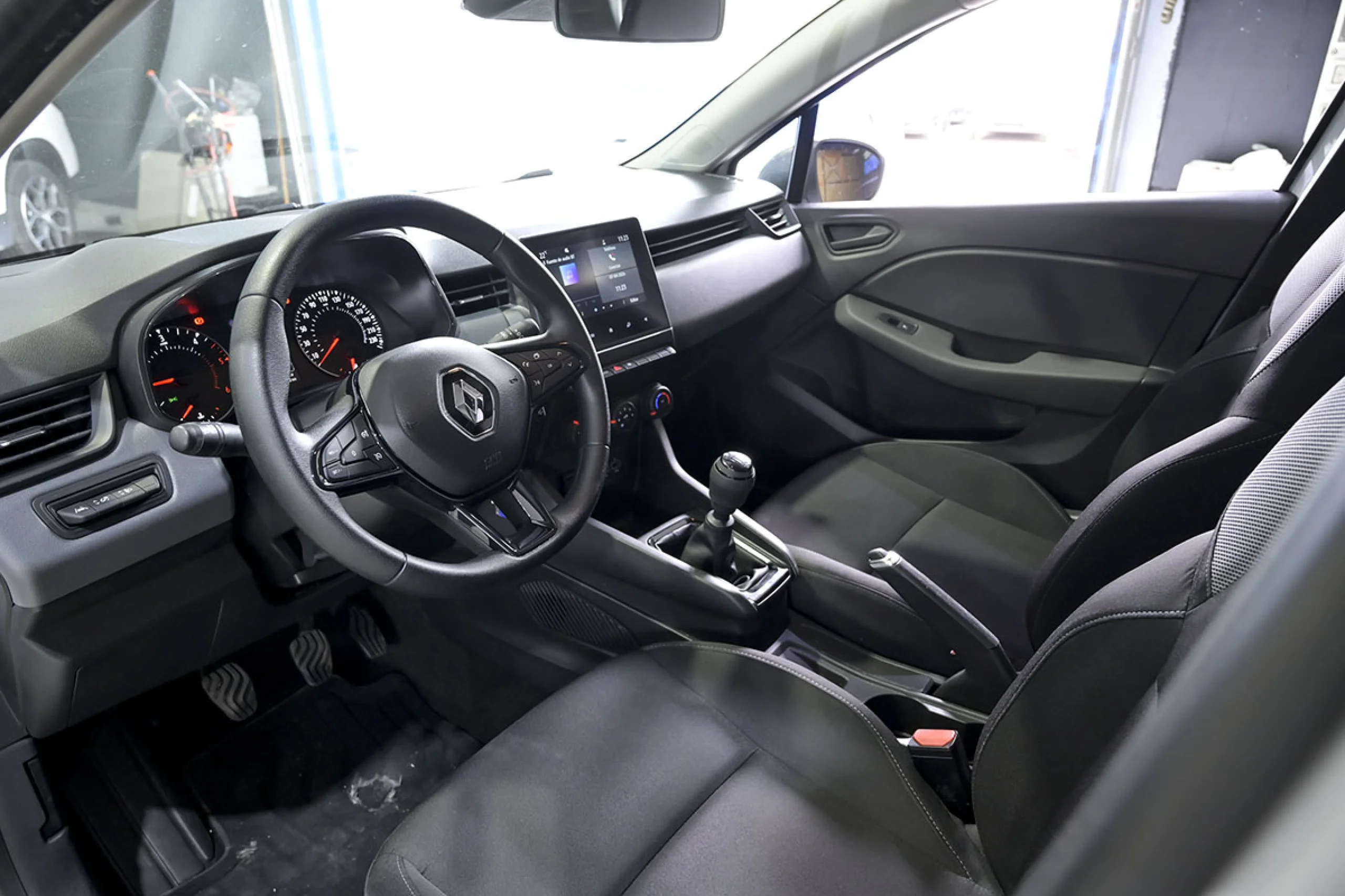 Renault Clio Business Blue dCi 74kW 100CV - Foto 6