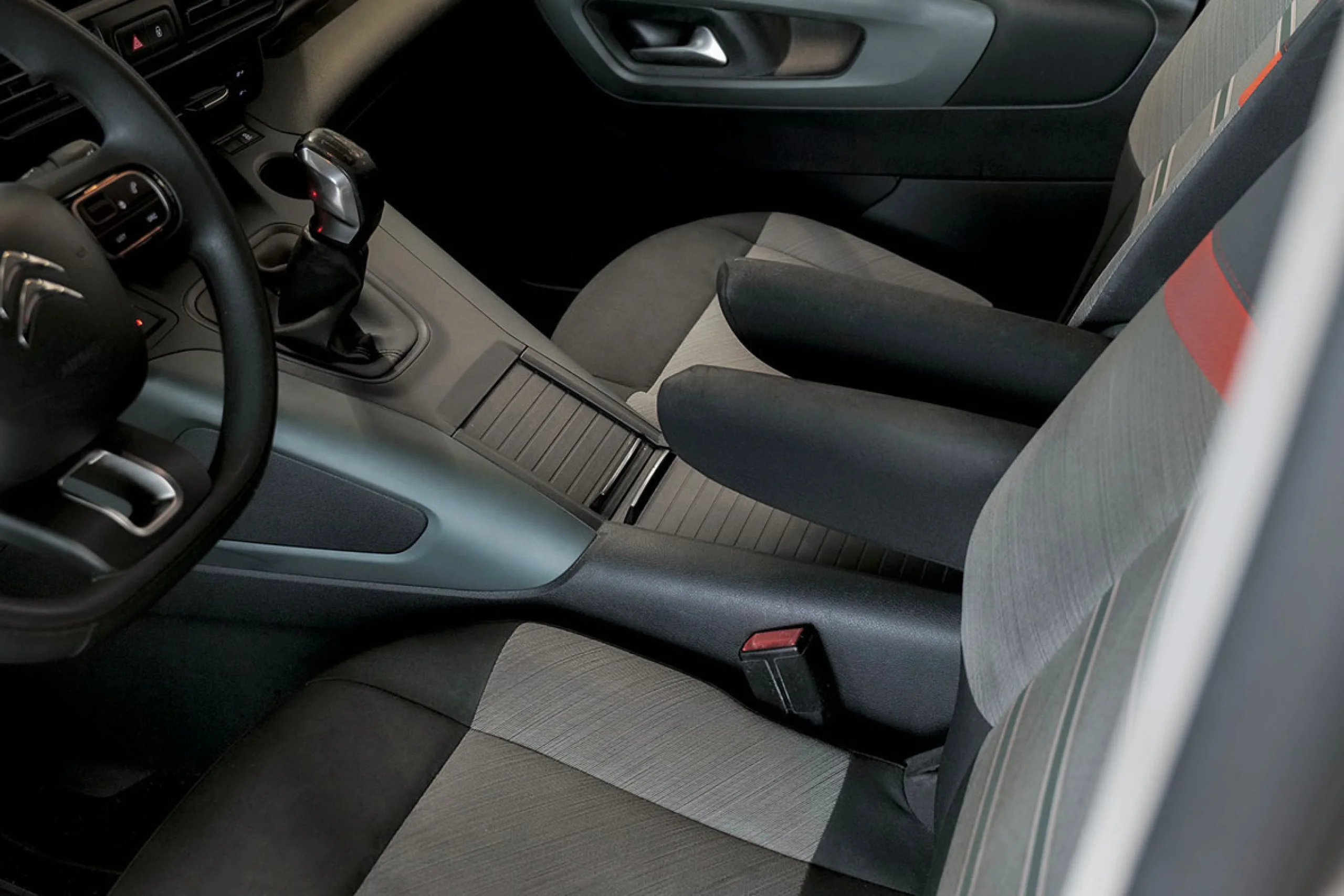 Citroen Berlingo Talla M BlueHDi 100 SS SHINE - Foto 27