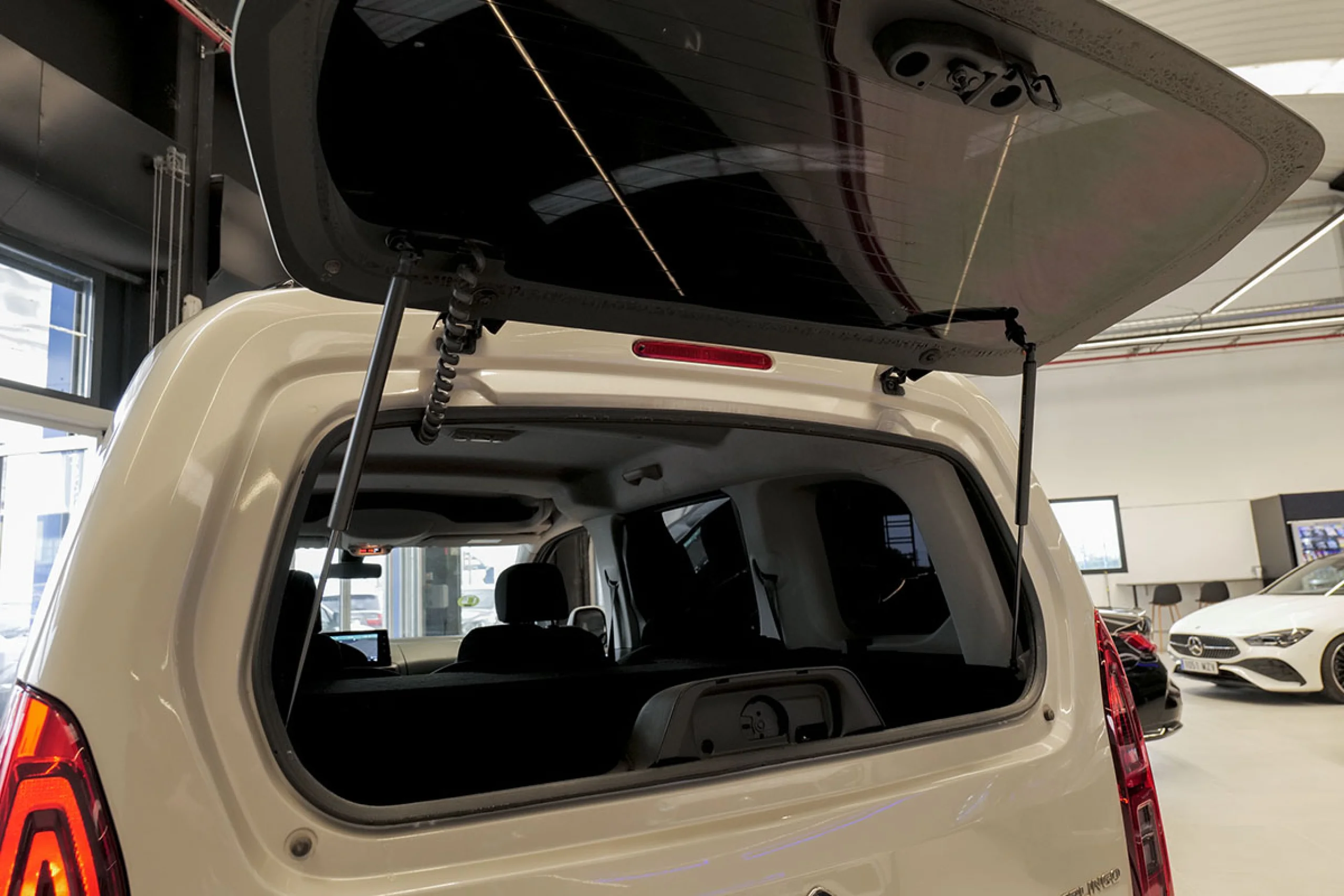 Citroen Berlingo Talla M BlueHDi 100 SS SHINE - Foto 31