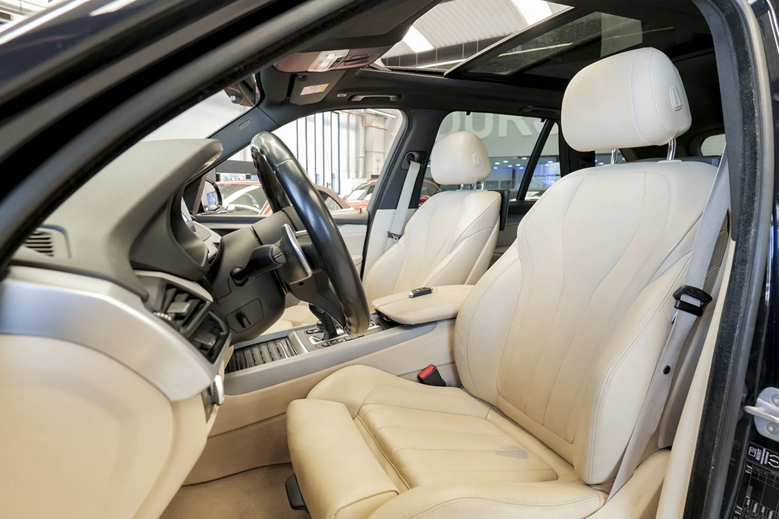 BMW X5 xDrive30d - Foto 25