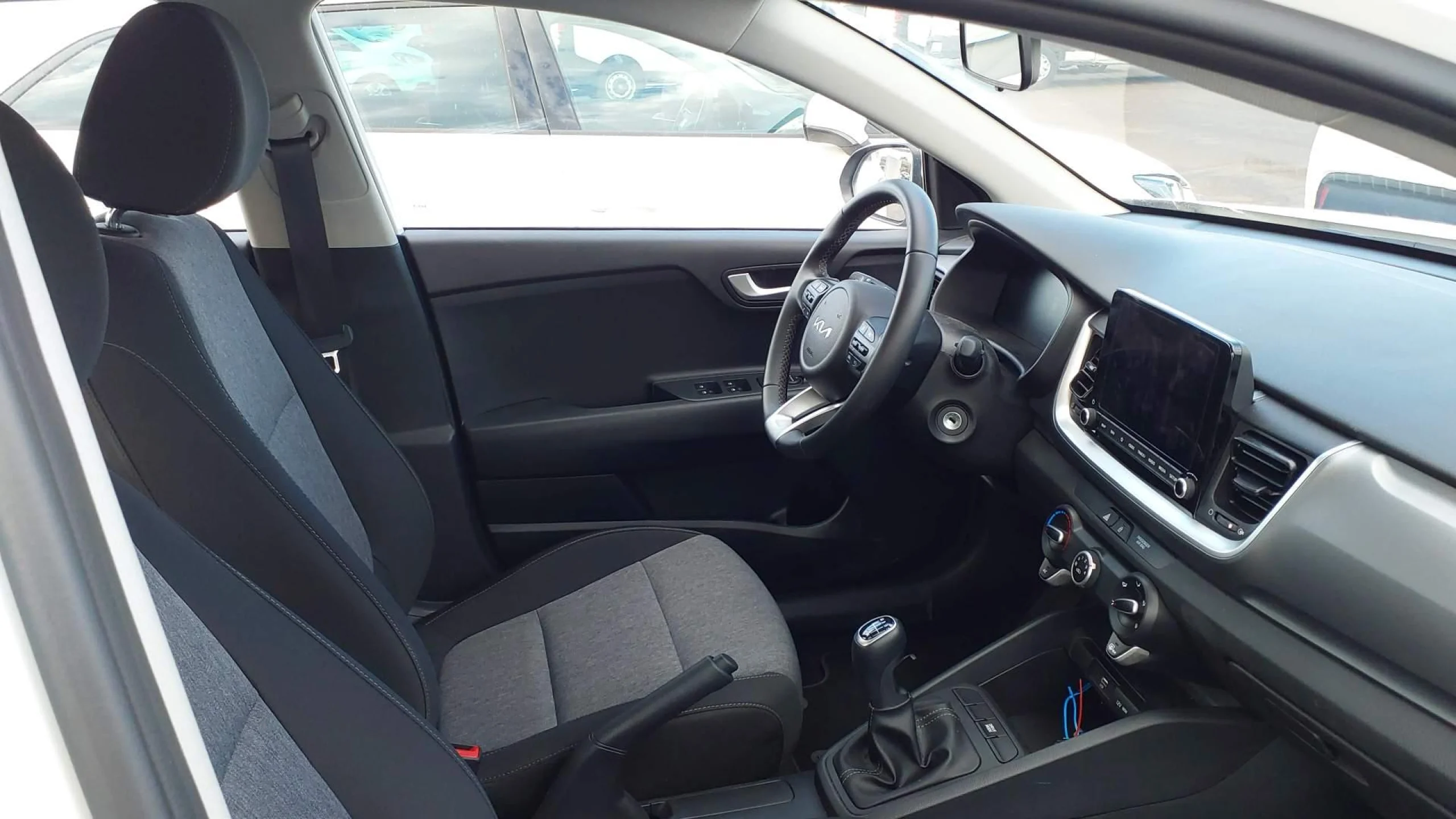 Kia Stonic 1.0 T-GDi 74kW (100CV) MHEV MT Concept - Foto 5