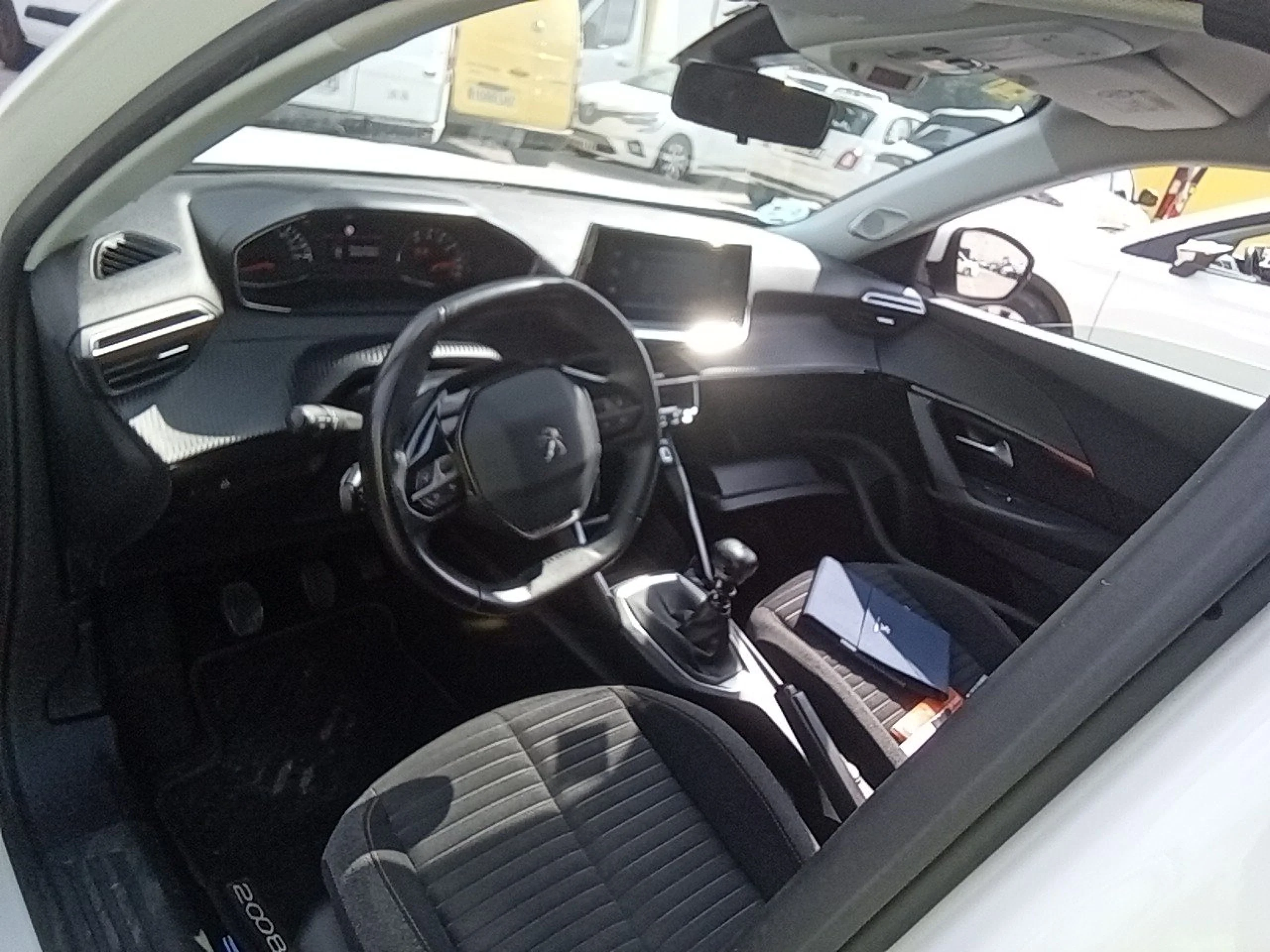 Peugeot 2008 Active Puretech 100 S&amp;S BVM6 - Foto 7