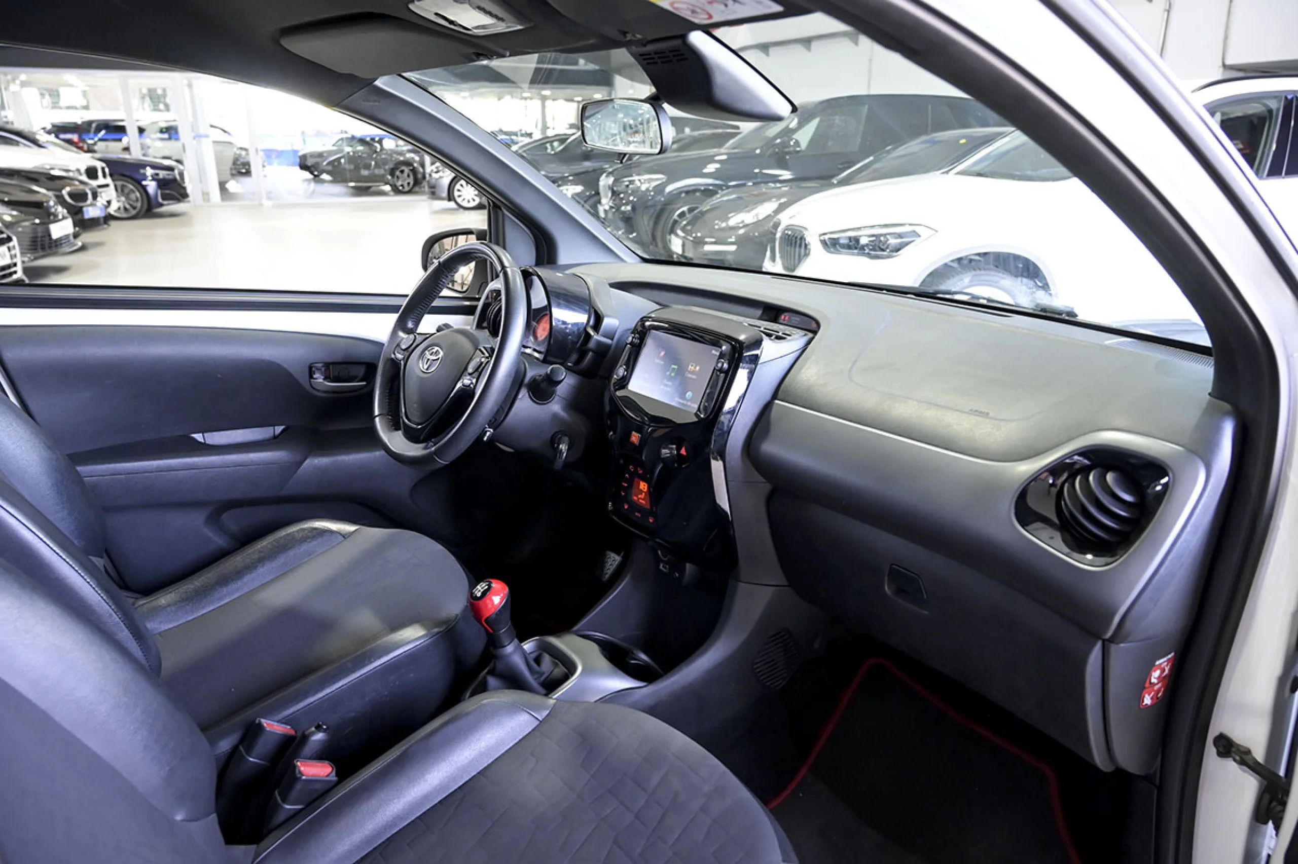 Toyota Aygo 1.0 70 xsport - Foto 21