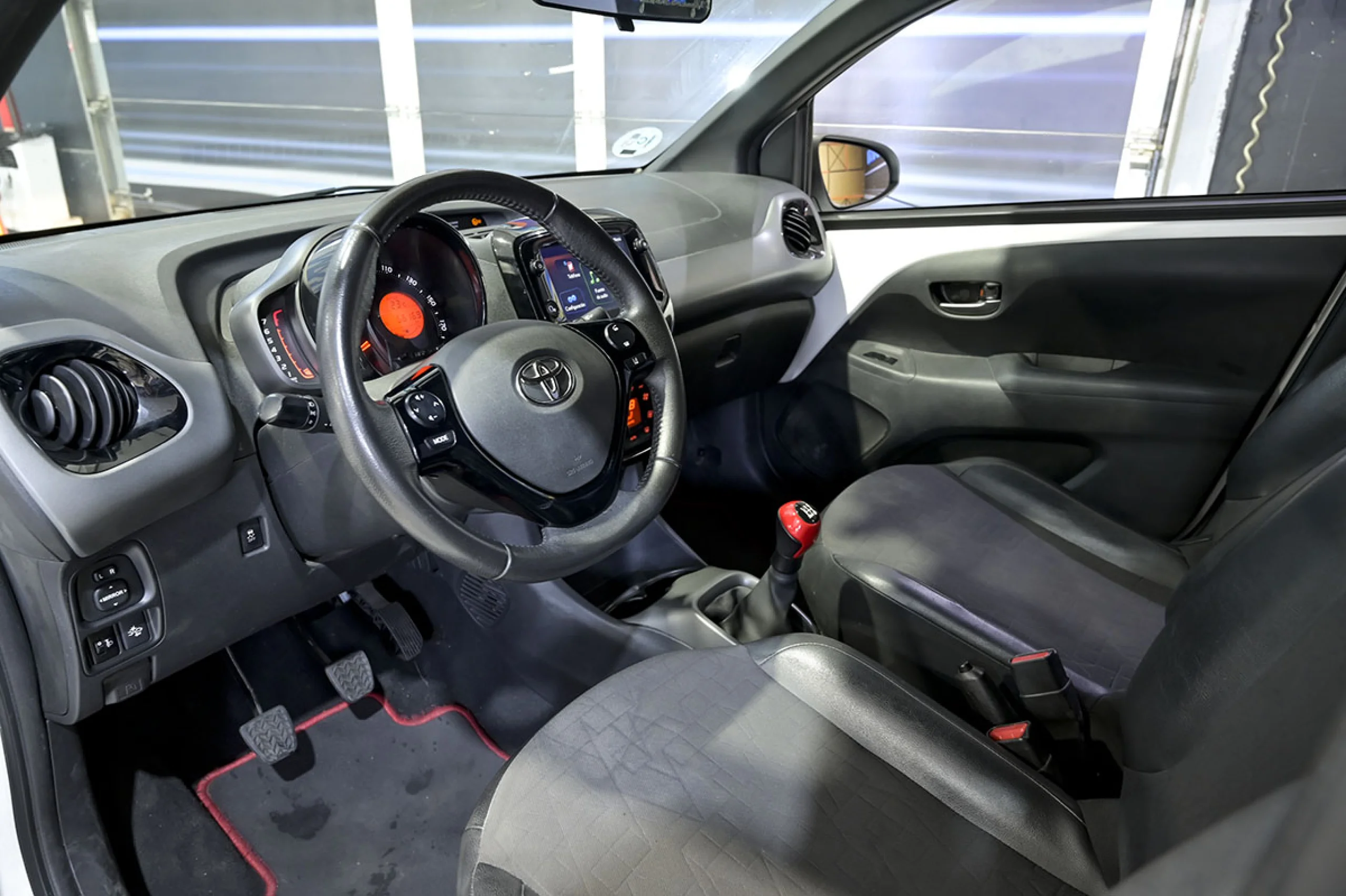 Toyota Aygo 1.0 70 xsport - Foto 6