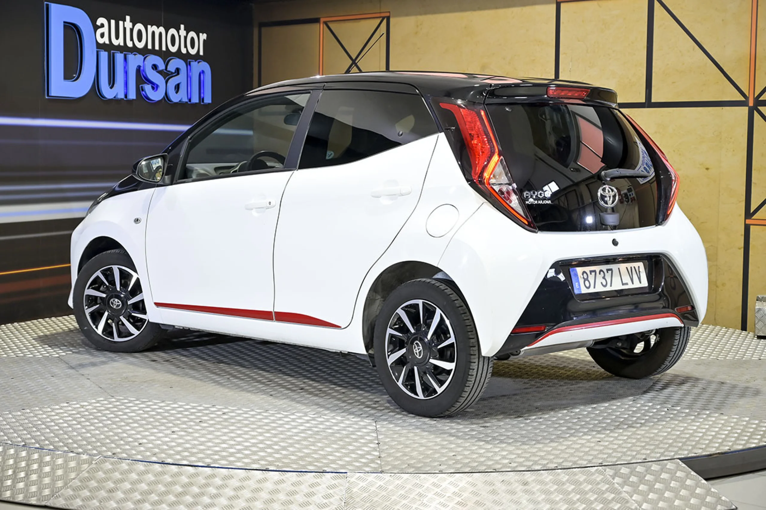 Toyota Aygo 1.0 70 xsport - Foto 5