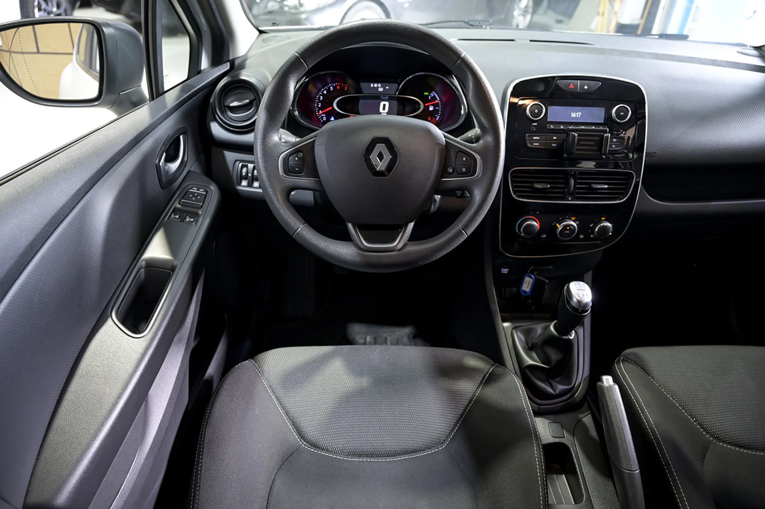 Renault Clio Business TCe 55kW 75CV 18 - Foto 24
