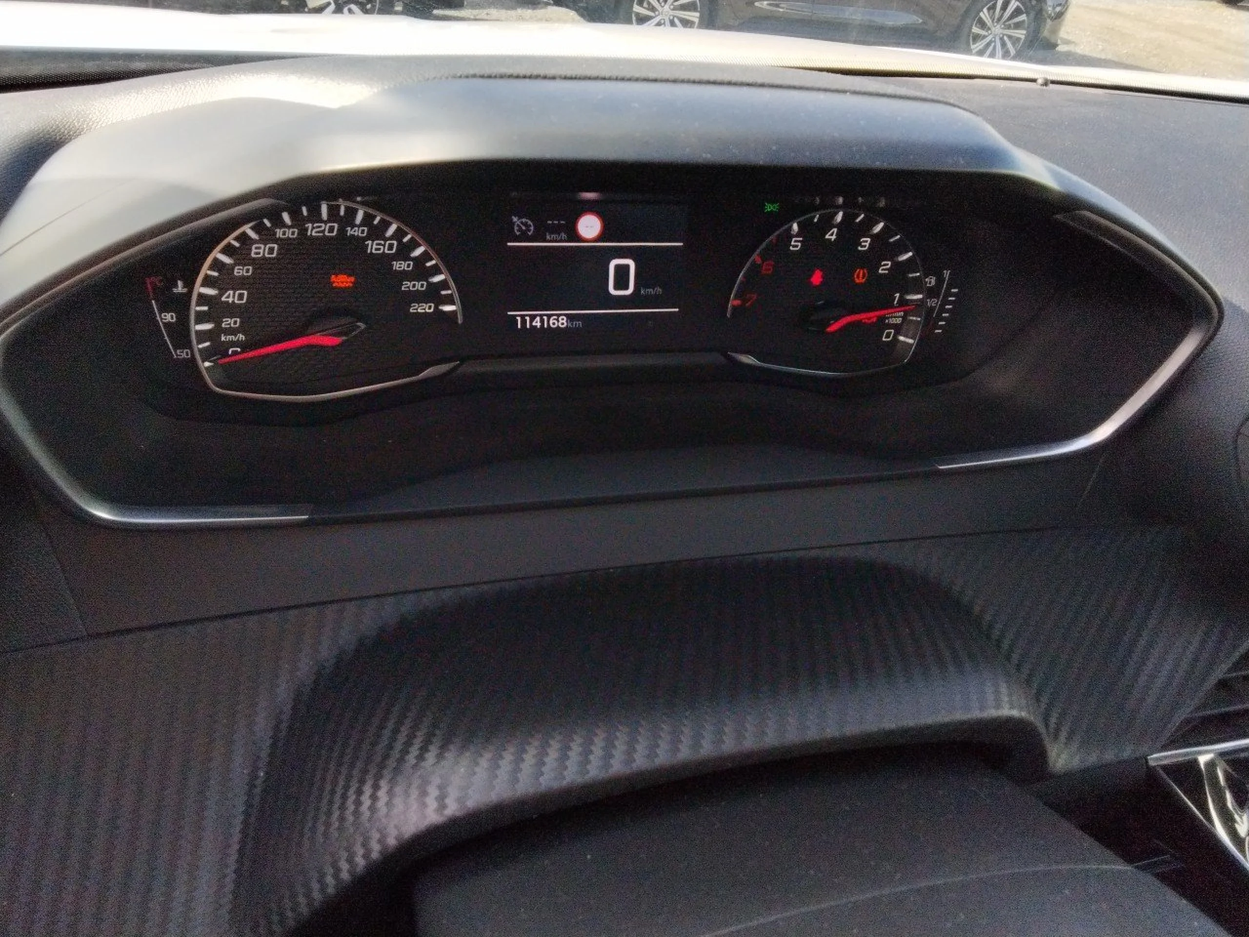 Peugeot 2008 Active Pack BlueHDI 81kW (110CV) - Foto 8