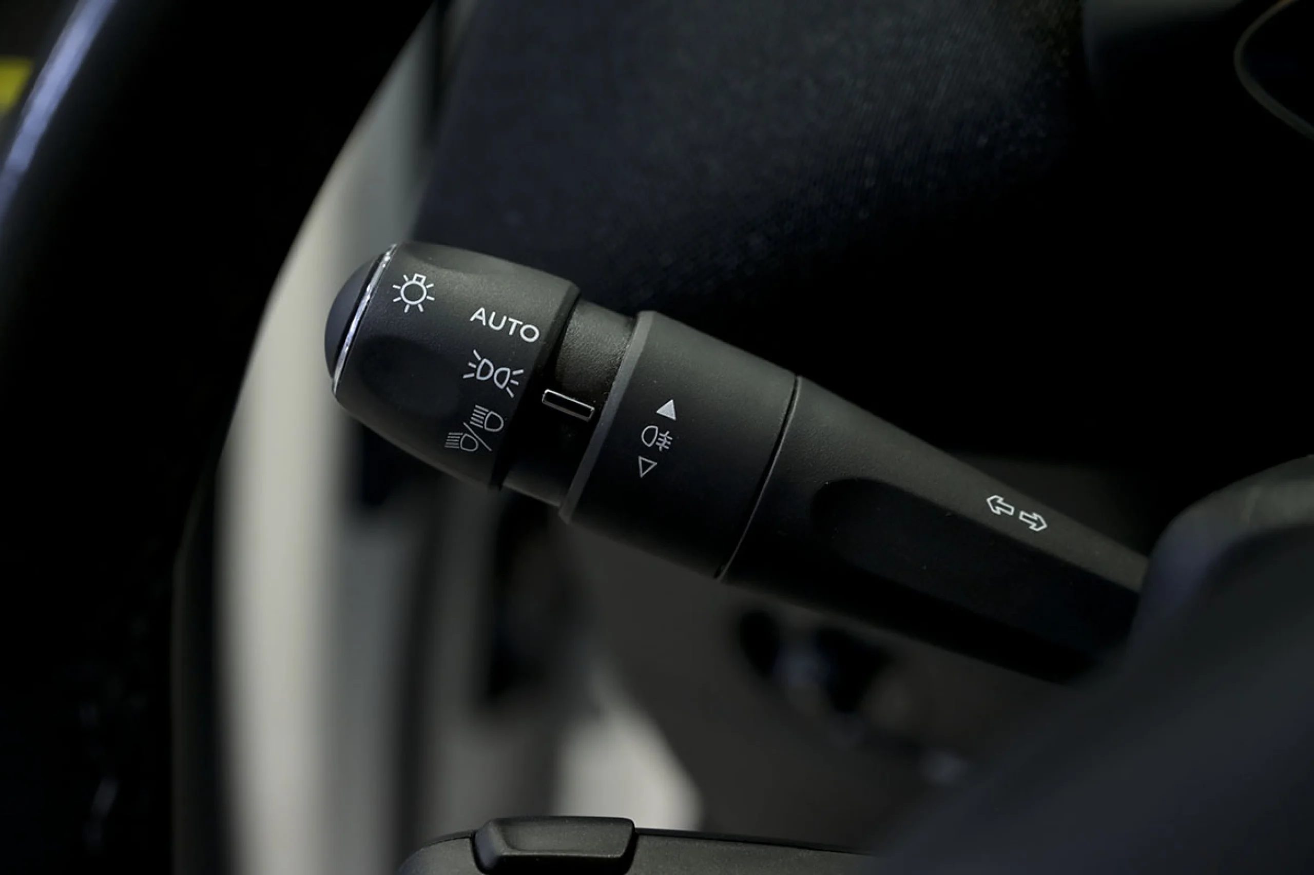 DS DS3 Crossback DS 3 Crossback BlueHDi 81 kW Manual MONTMARTRE - Foto 23