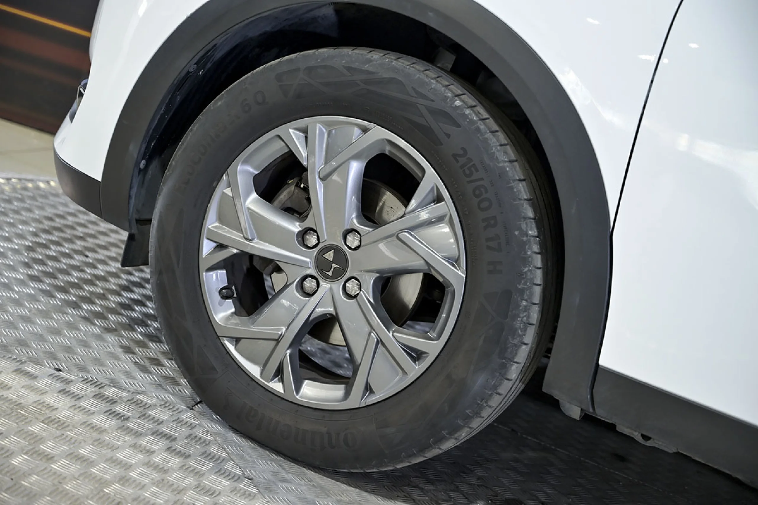 DS DS3 Crossback DS 3 Crossback BlueHDi 81 kW Manual MONTMARTRE - Foto 14