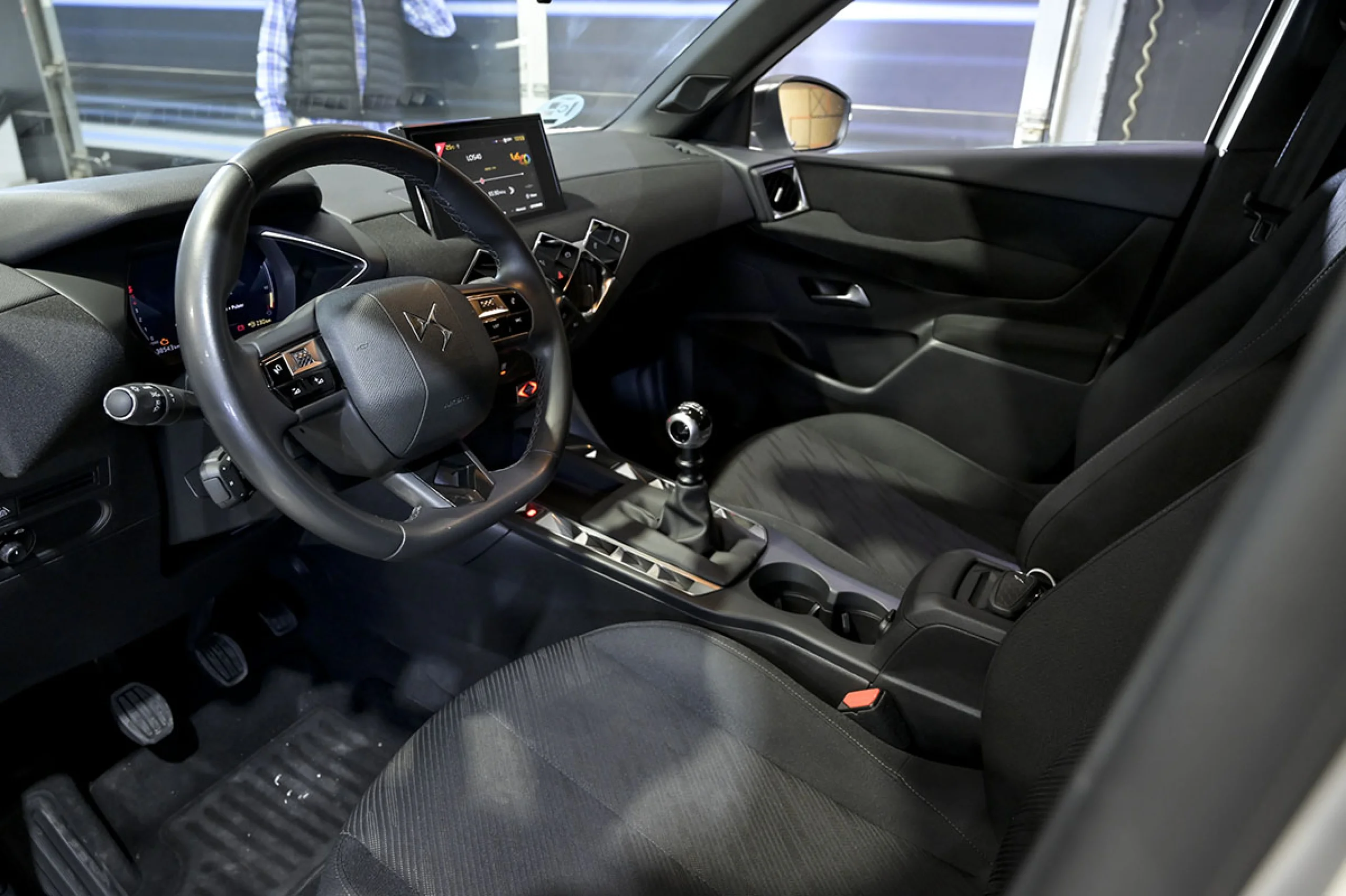 DS DS3 Crossback DS 3 Crossback BlueHDi 81 kW Manual MONTMARTRE - Foto 6