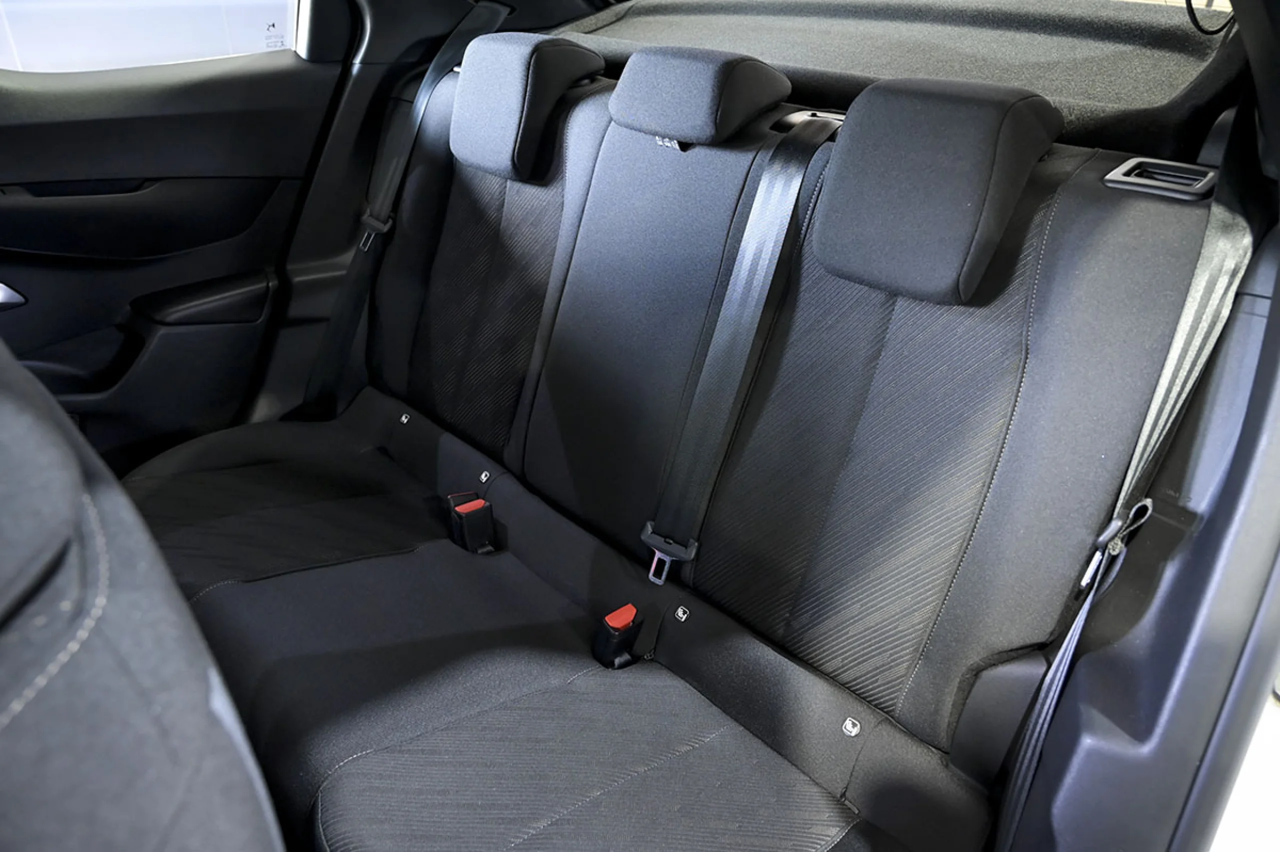 DS DS3 Crossback DS 3 Crossback BlueHDi 81 kW Manual MONTMARTRE - Foto 17