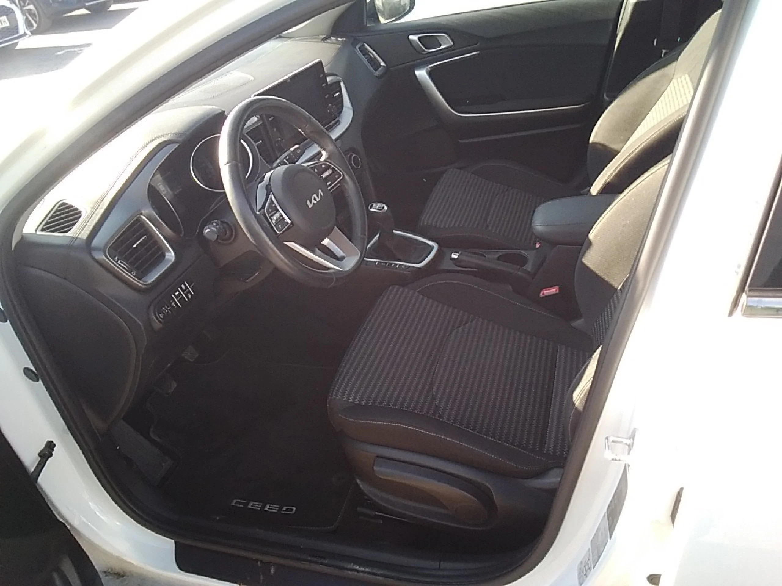 Kia Ceed 1.0 T-GDi 74kW (100CV) Drive - Foto 7