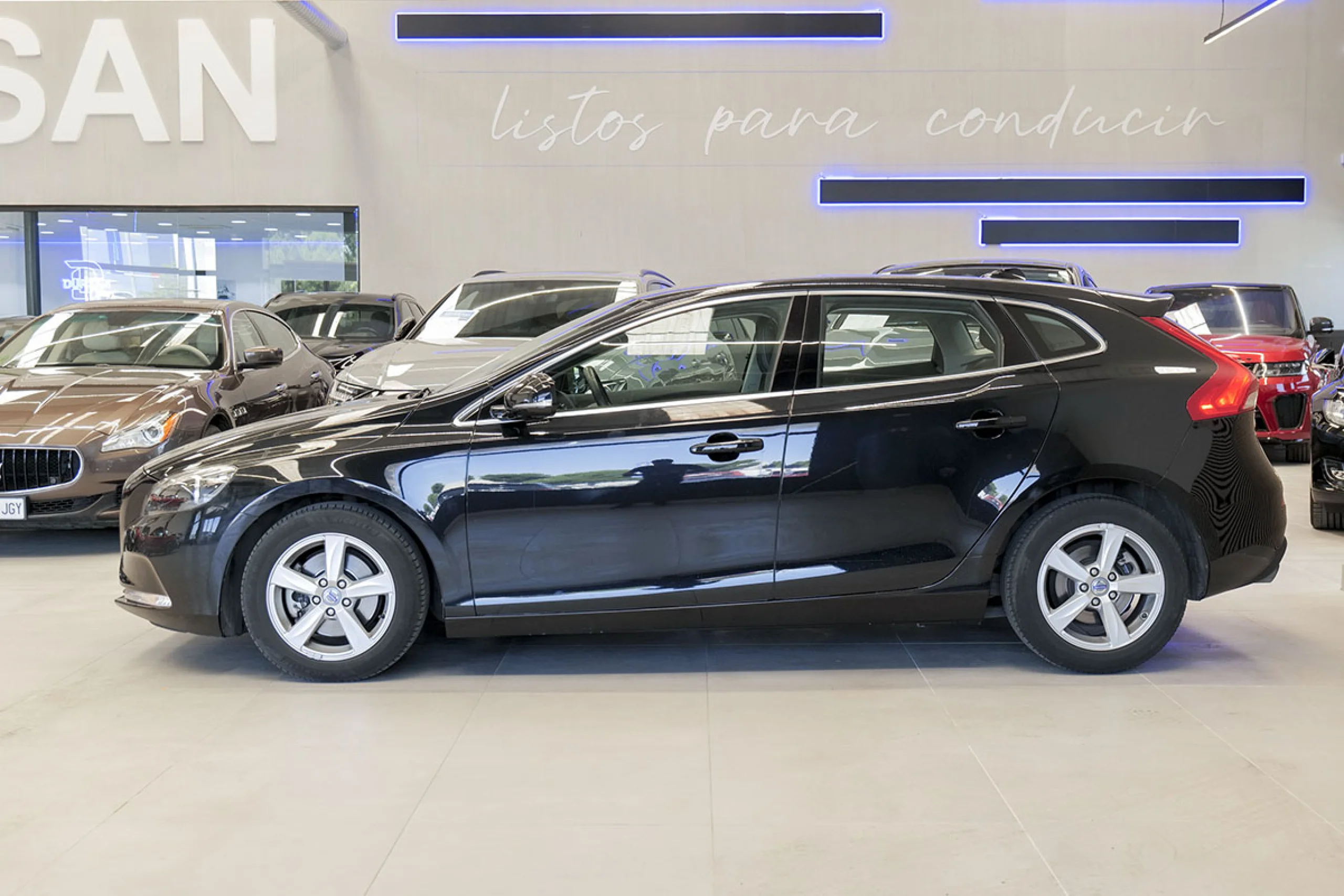Volvo V40 1.6 T4 Momentum Auto - Foto 17