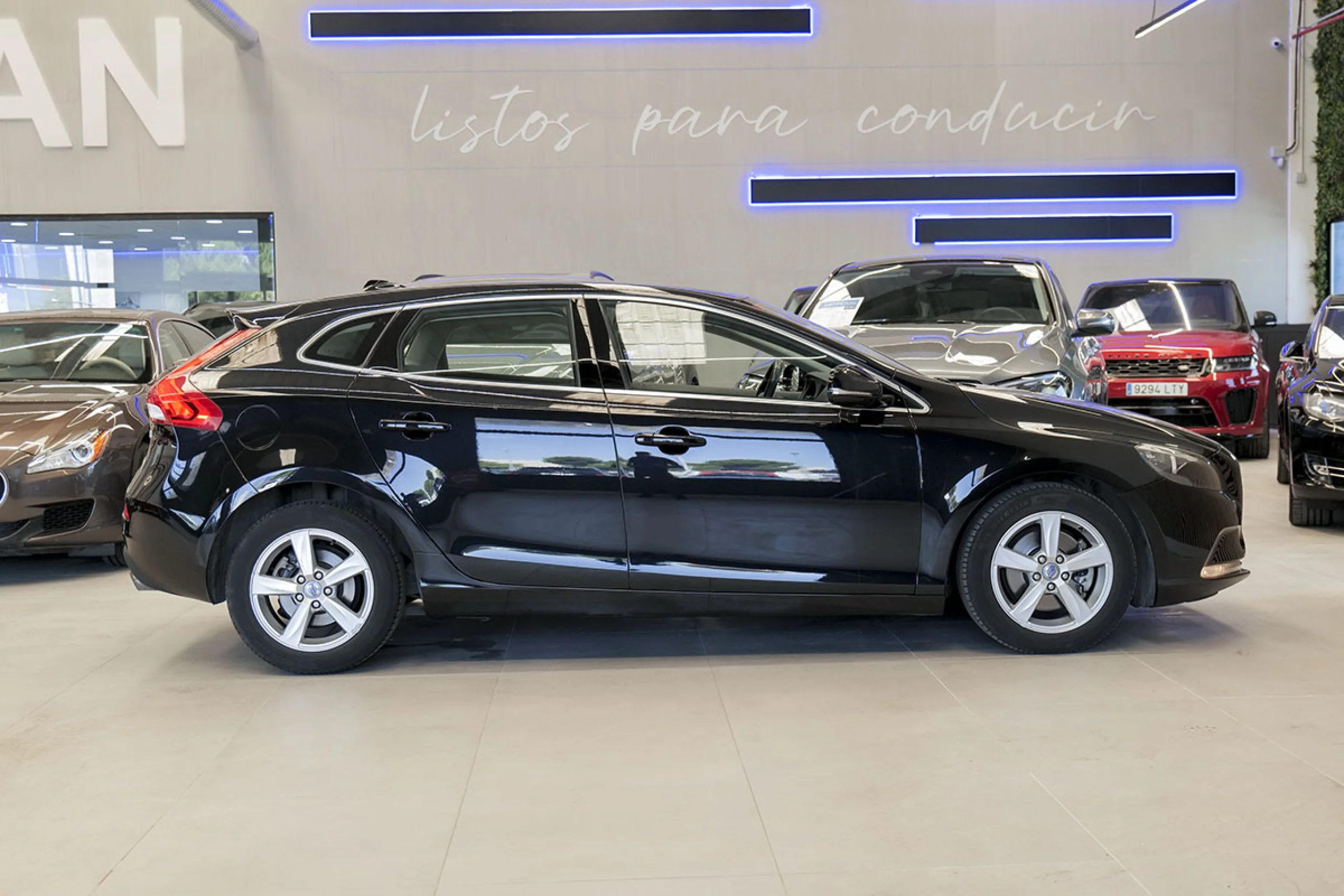 Volvo V40 1.6 T4 Momentum Auto - Foto 18