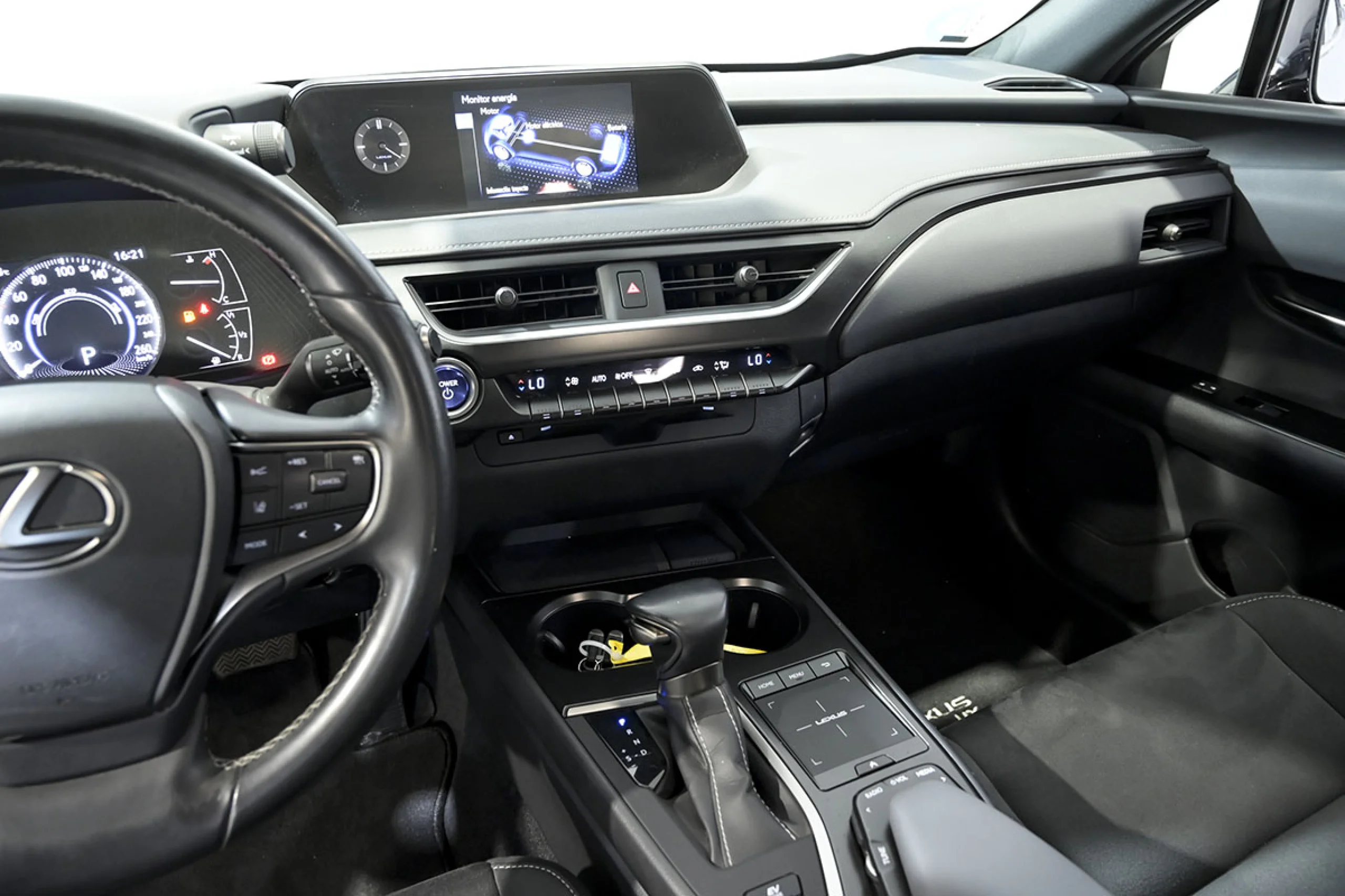 Lexus UX 250h UX 2.0 250h Business - Foto 31
