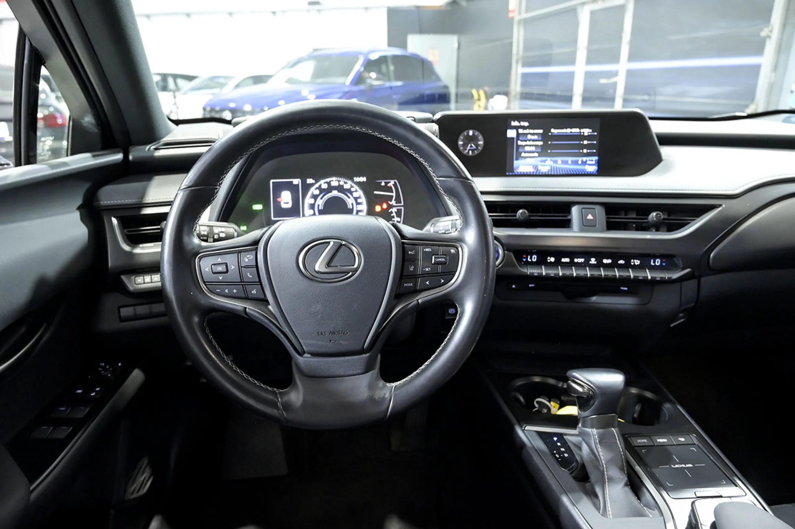 Lexus UX 250h UX 2.0 250h Business - Foto 41