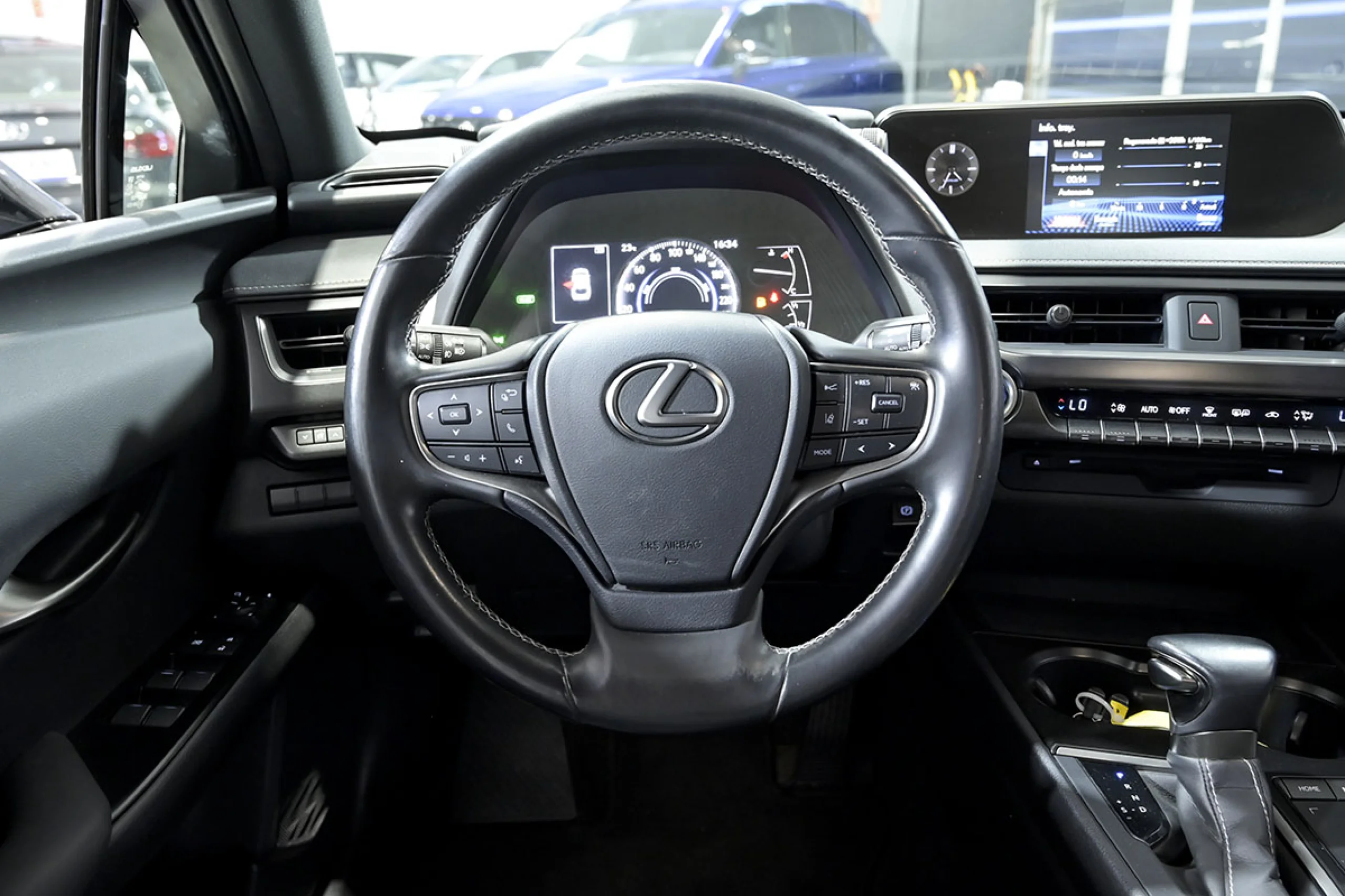 Lexus UX 250h UX 2.0 250h Business - Foto 42
