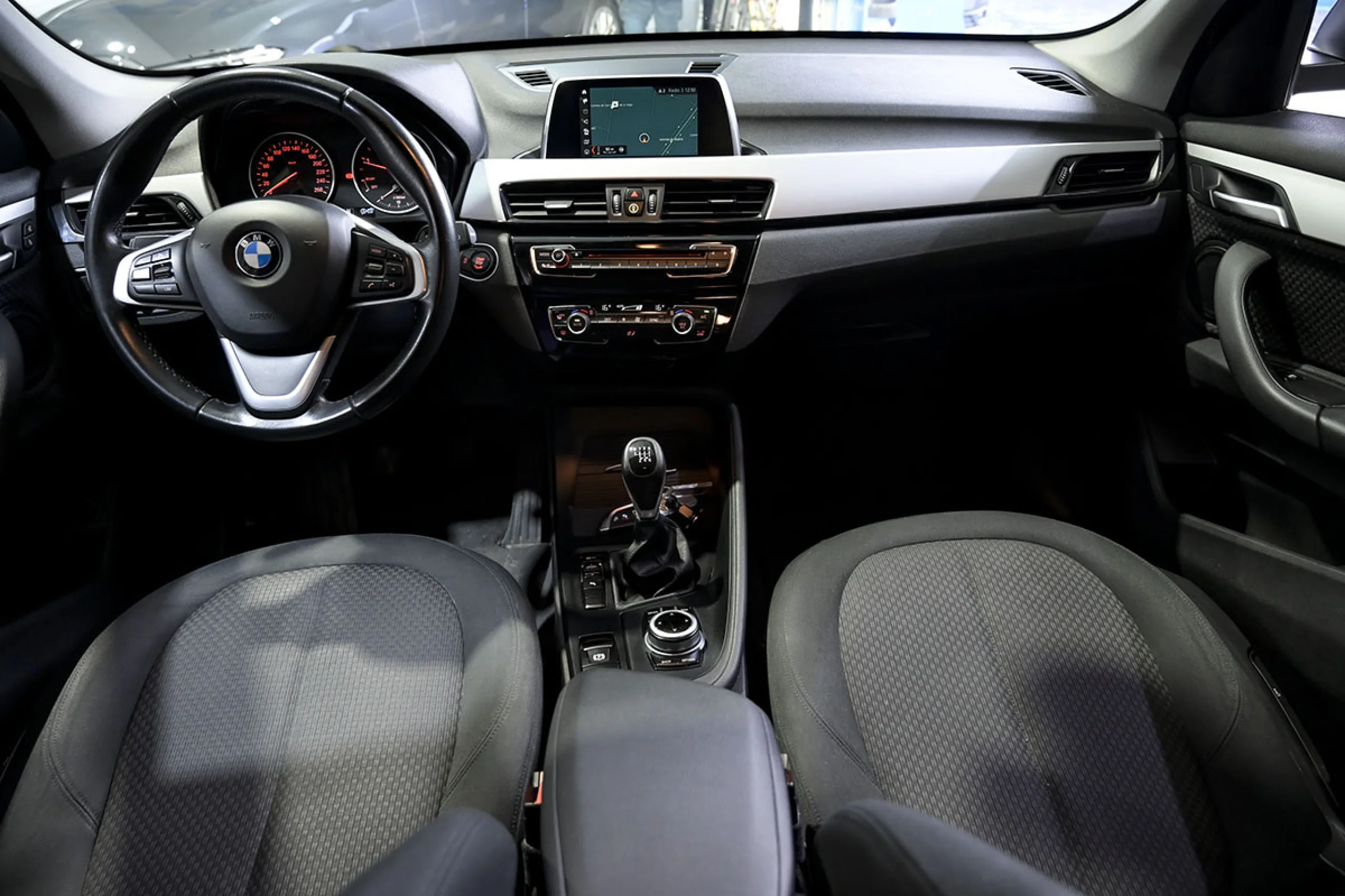 BMW X1 sDrive18d Business - Foto 8