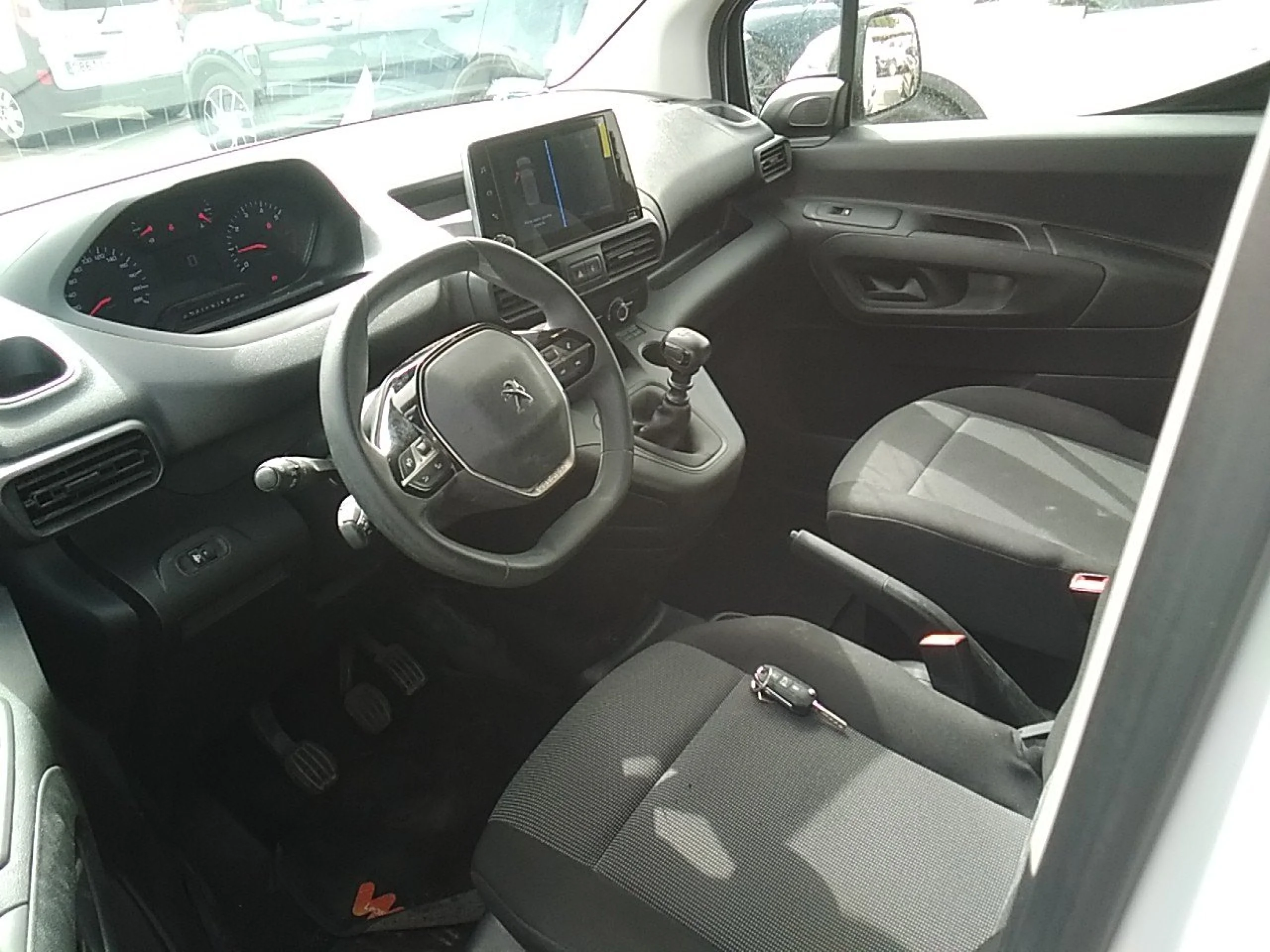 Peugeot Partner Standard 600kg BlueHDi 73kW - Foto 7