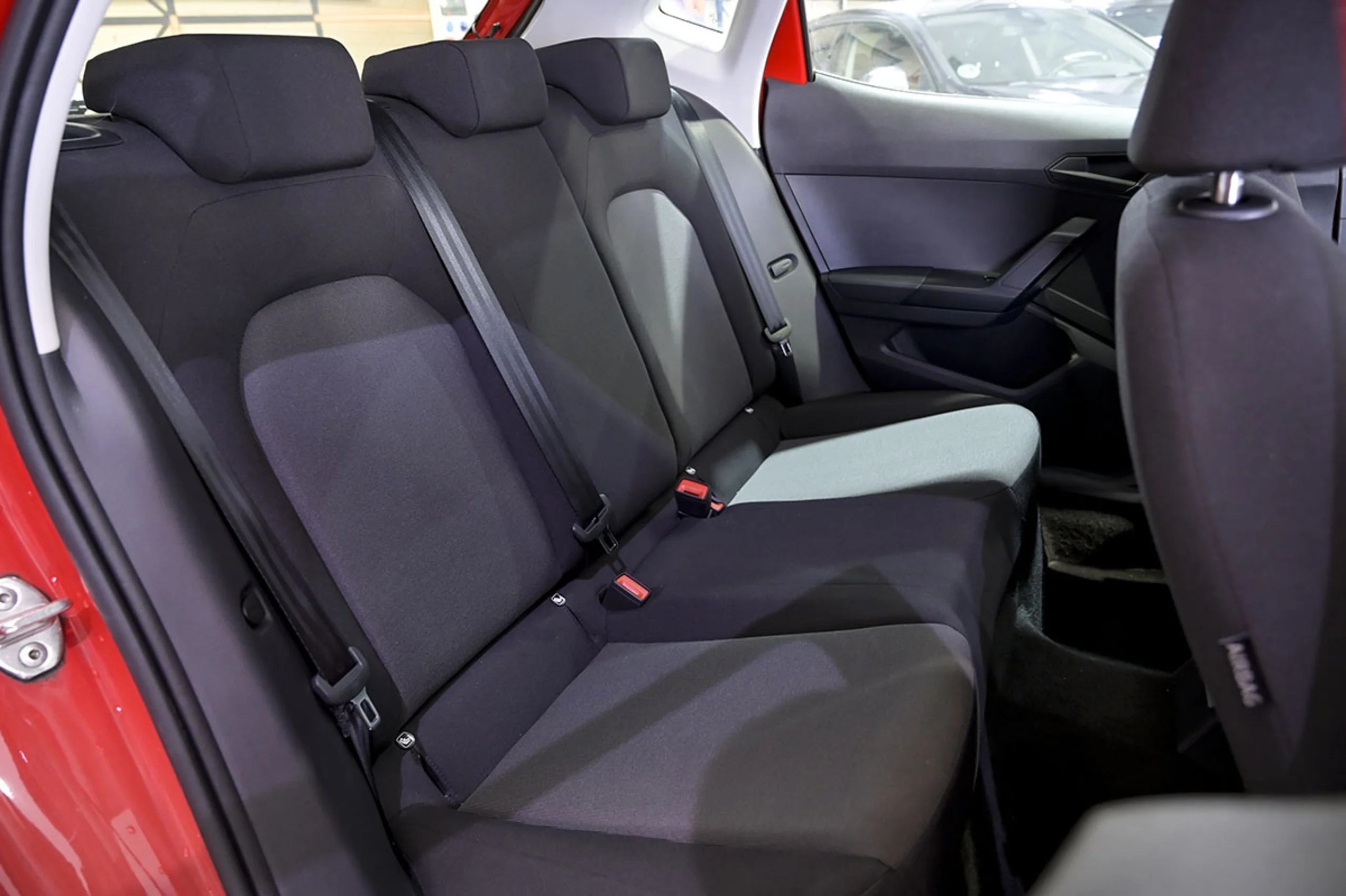 Seat Ibiza 1.0 MPI 59kW 80CV Reference XL - Foto 17