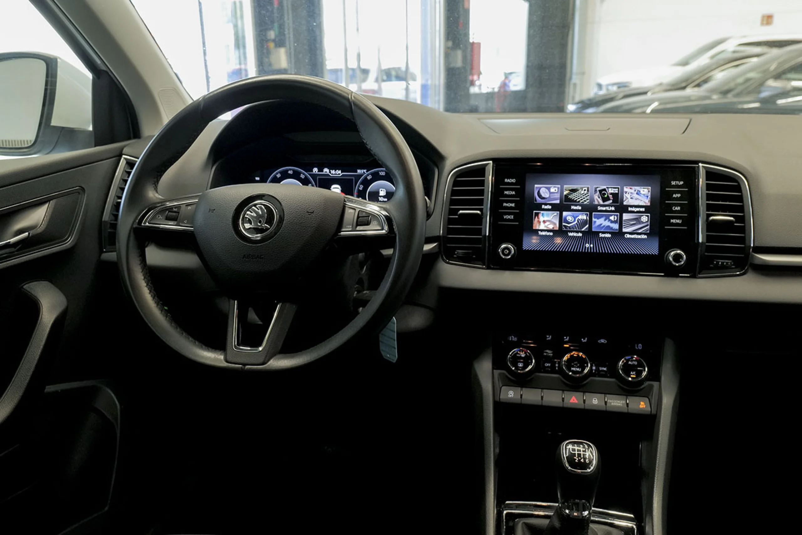 Skoda Karoq 1.5 TSI 110kW 150CV ACT Ambition - Foto 18