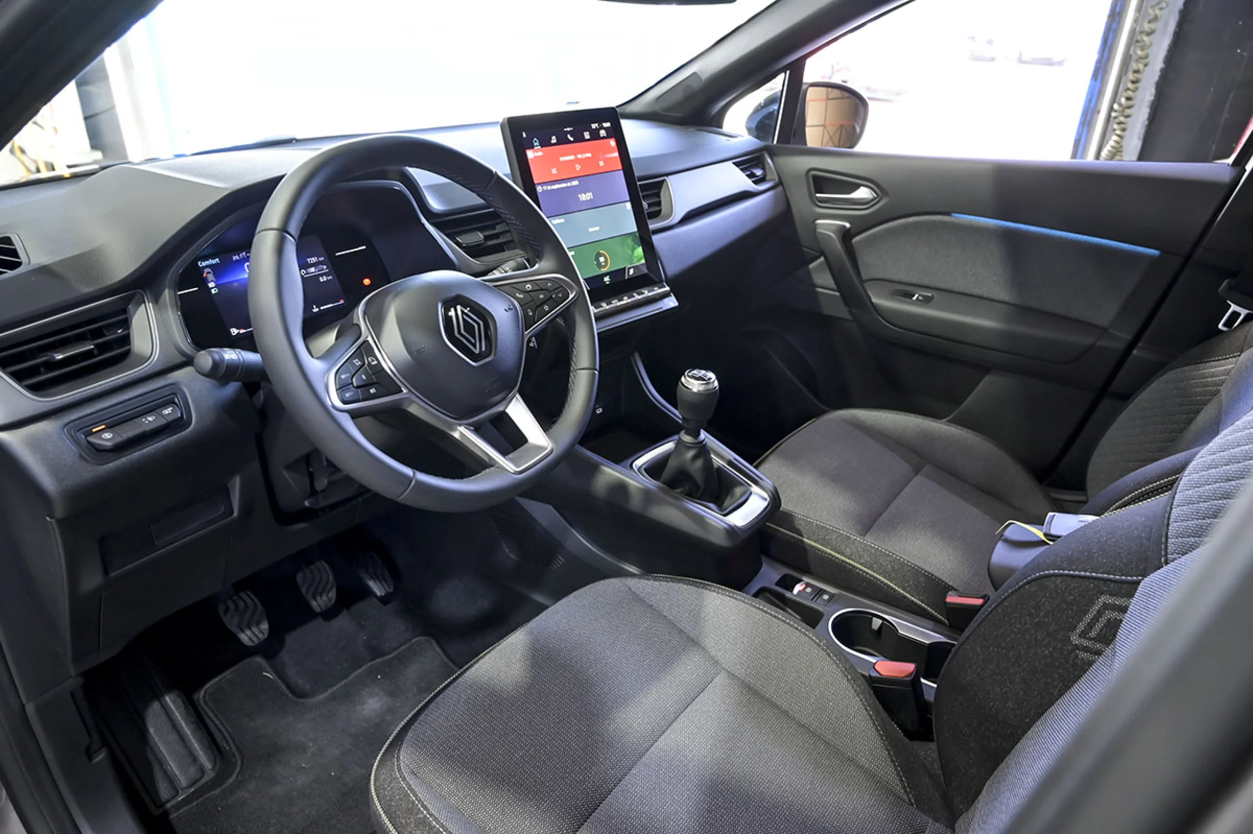 Renault Captur techno TCe 103 kW 140CV mild hybrid - Foto 37