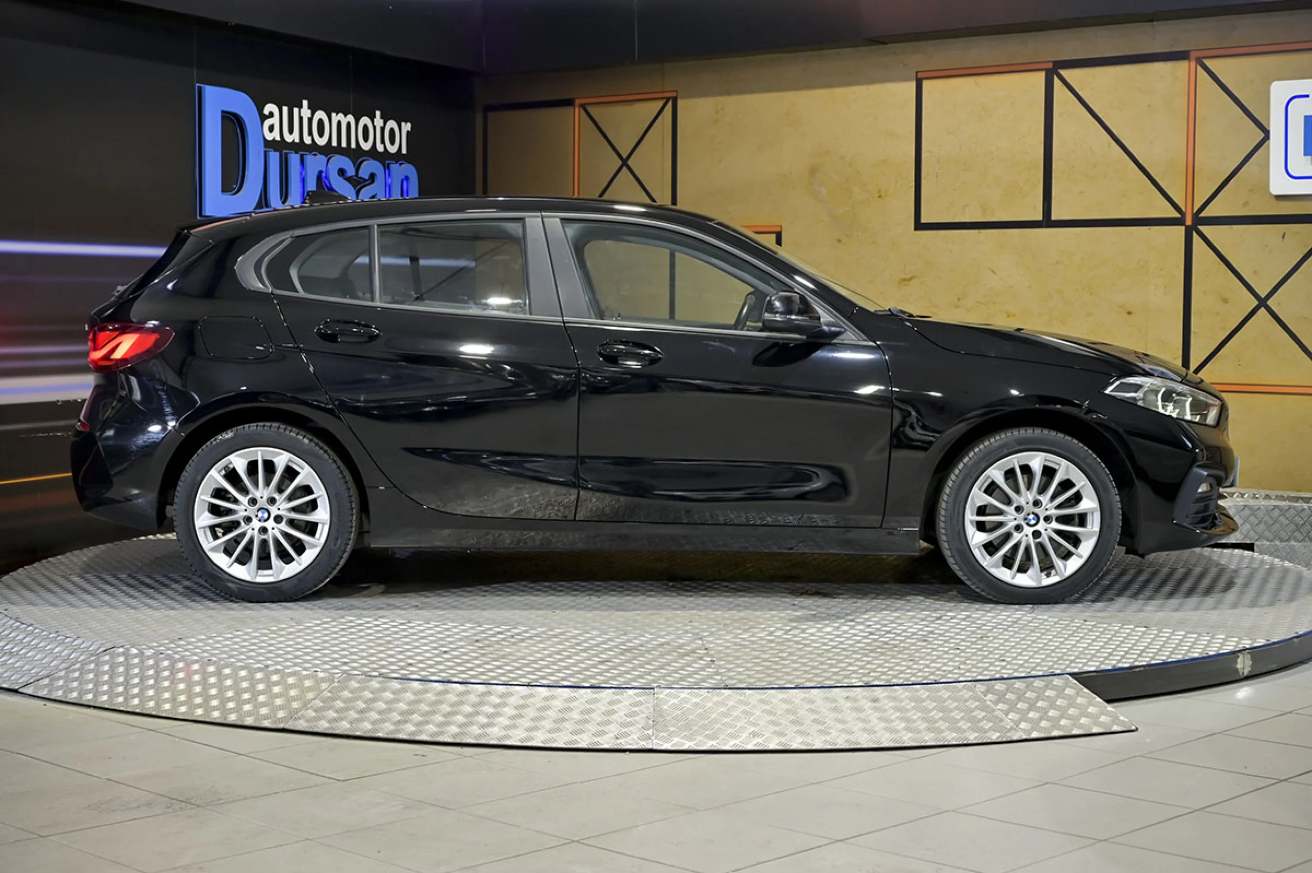 BMW 118 Serie 1 118i - Foto 23