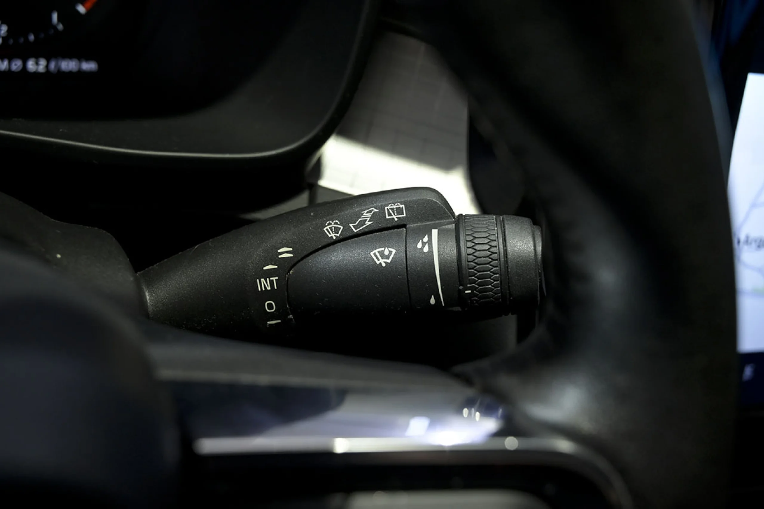 Volvo XC 40 XC40 2.0 D3 Momentum Pro Auto - Foto 23